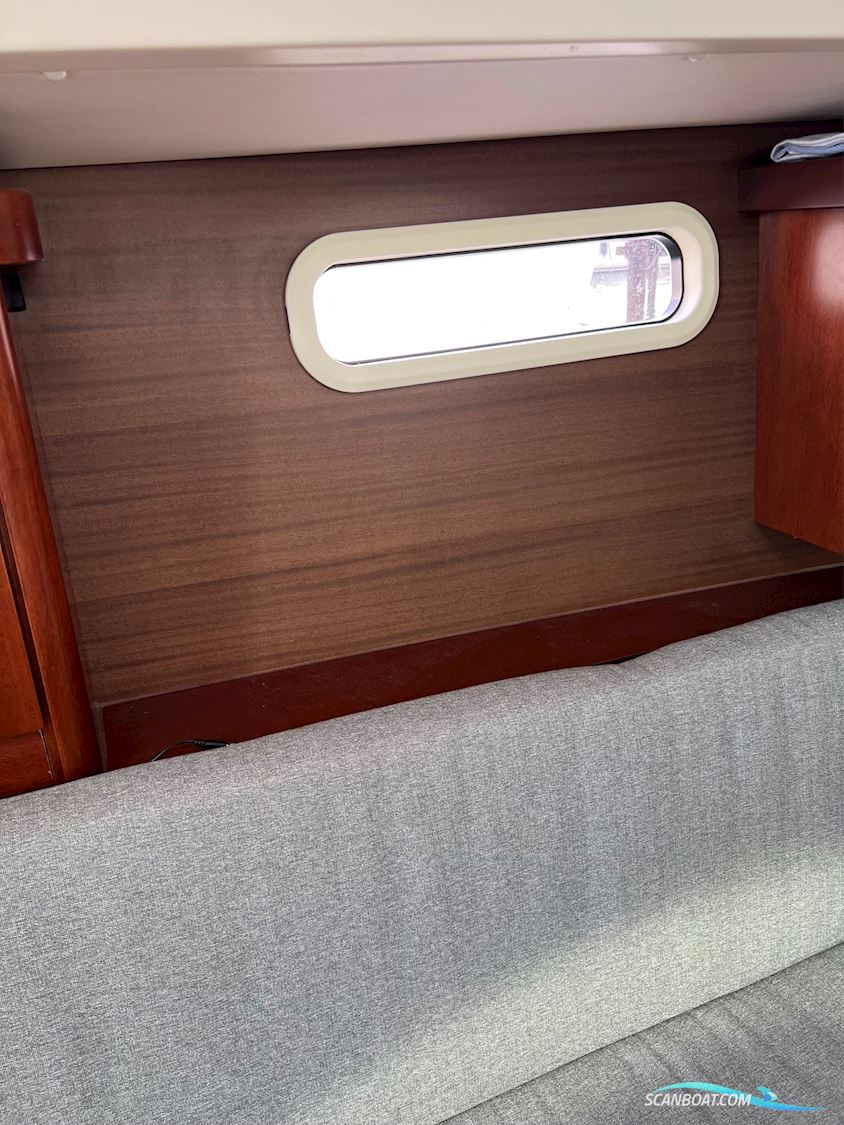 Hanse 320