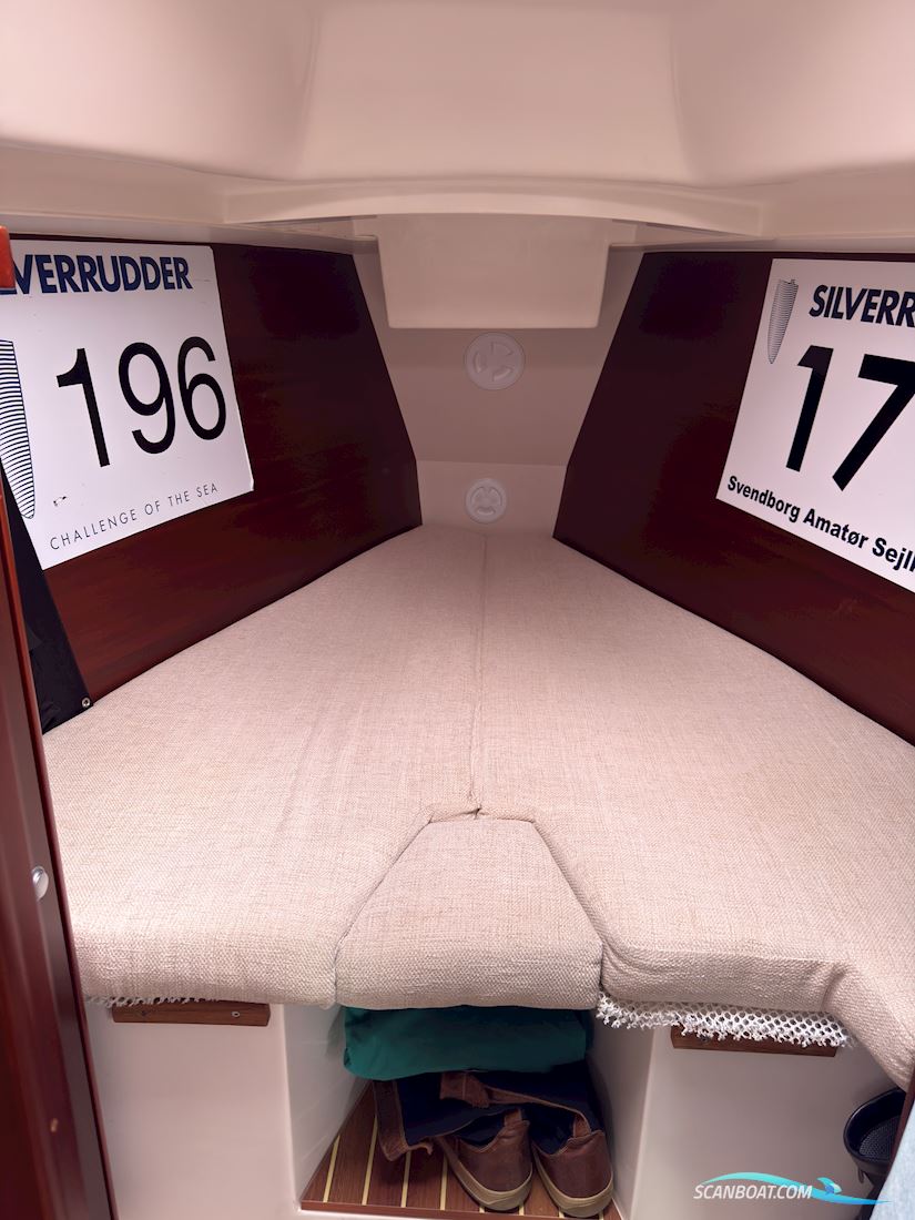 Hanse 320