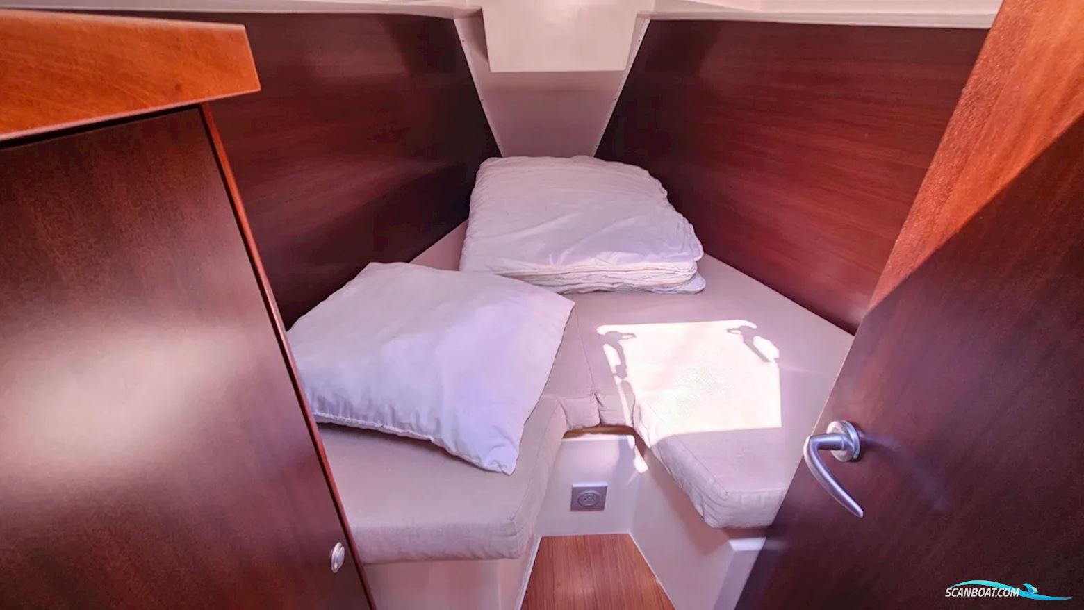 Hanse 320