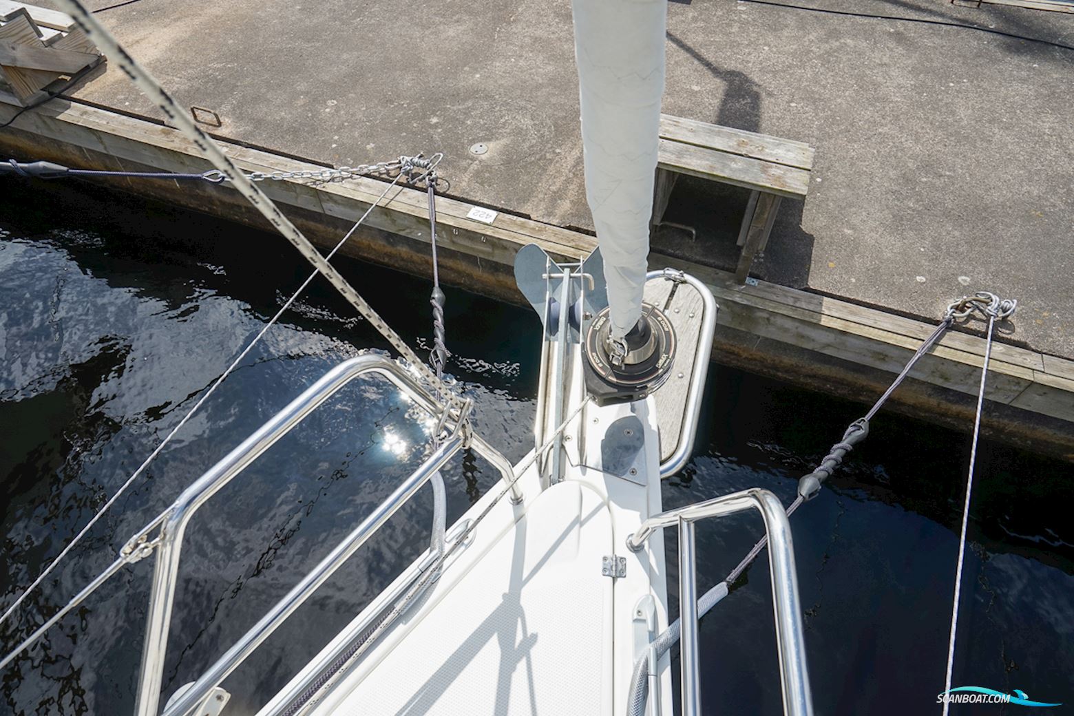 Hanse 325