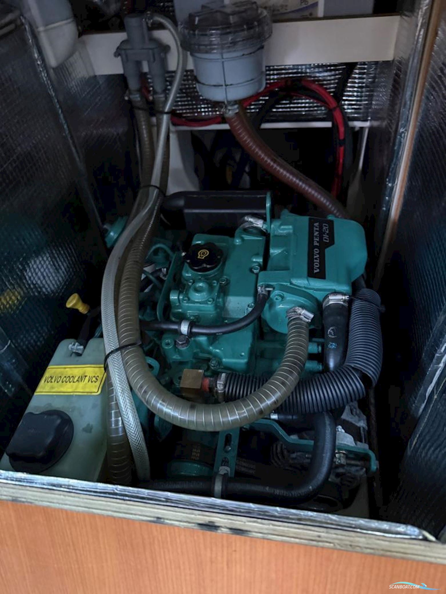 Hanse 325