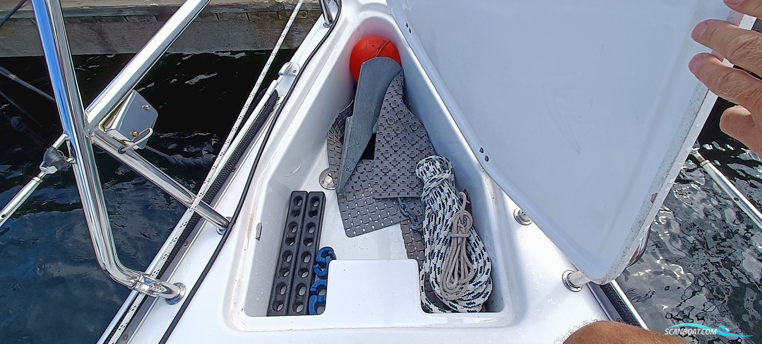 Hanse 325