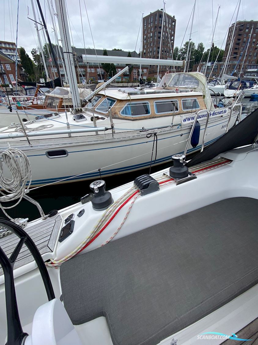 Hanse 345