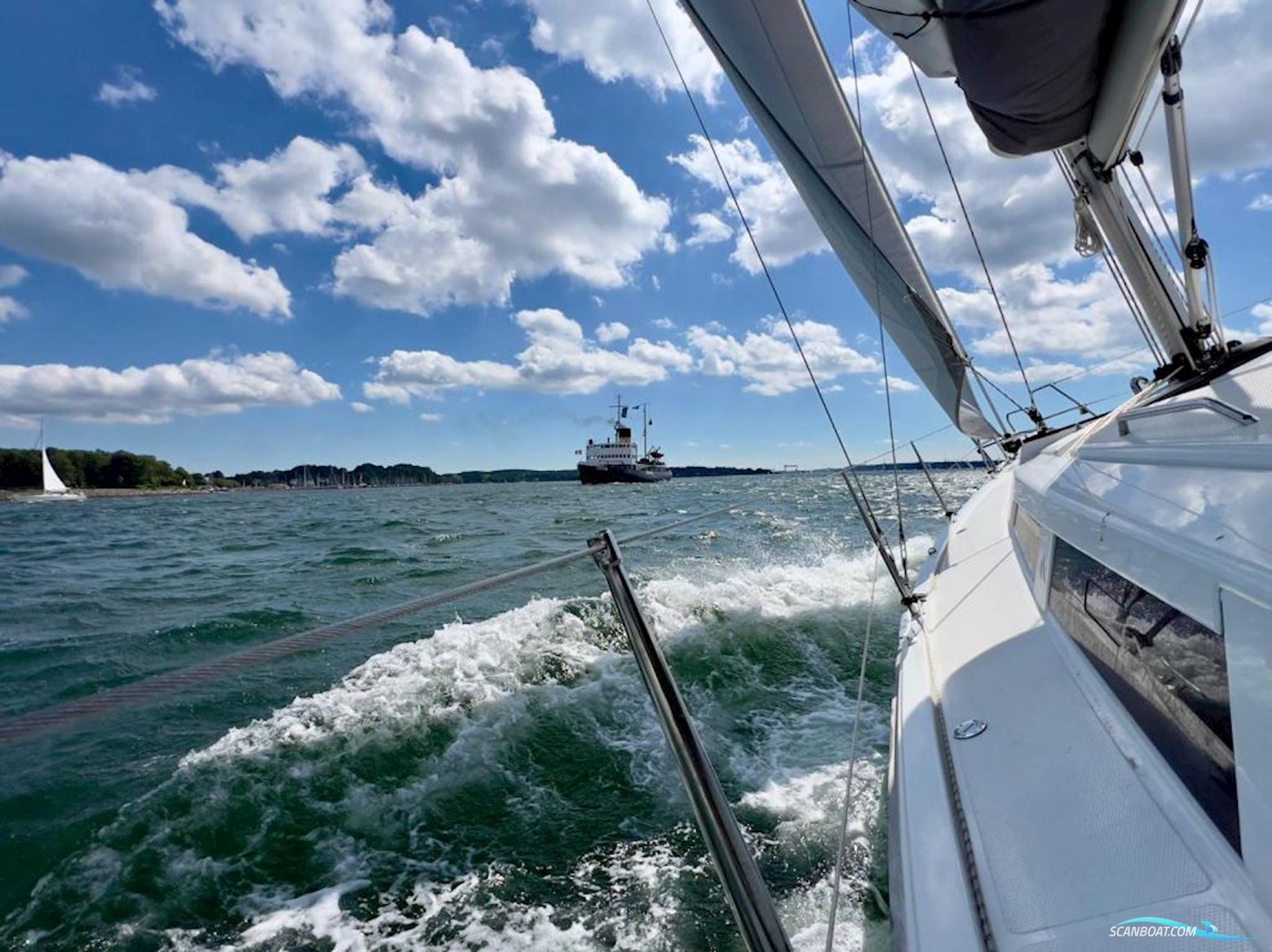 Hanse 348