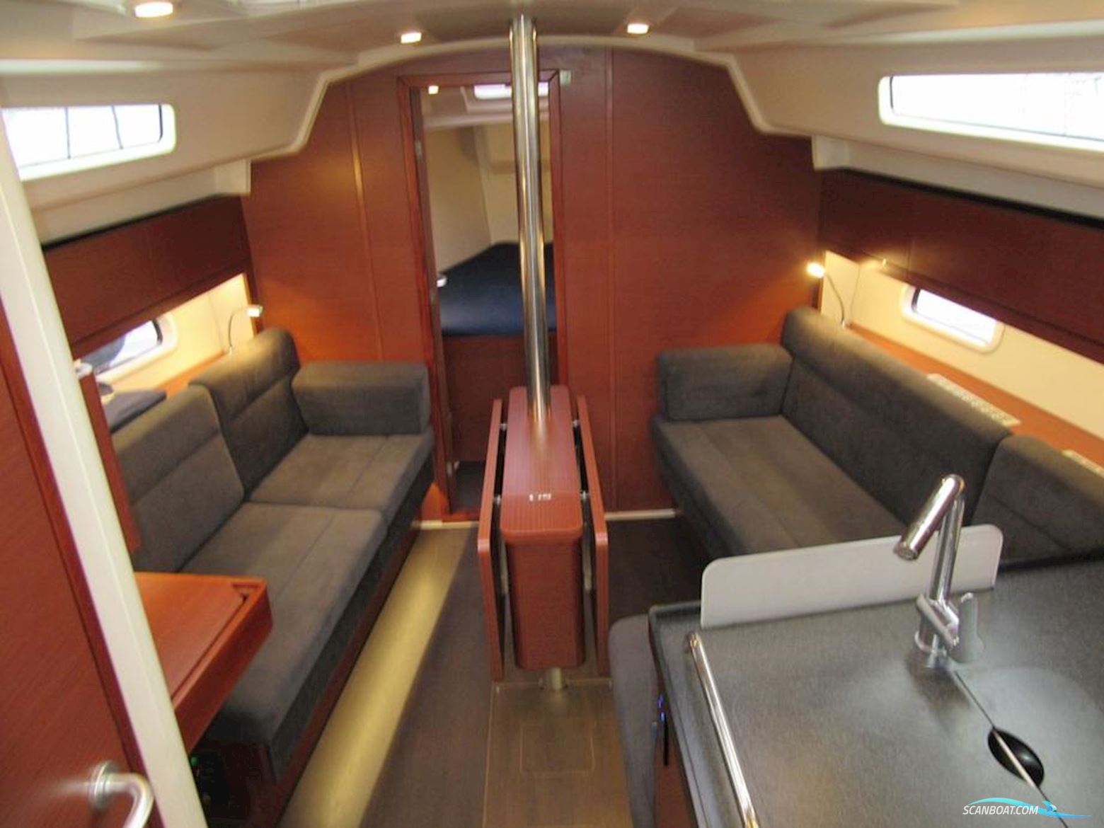 Hanse 348