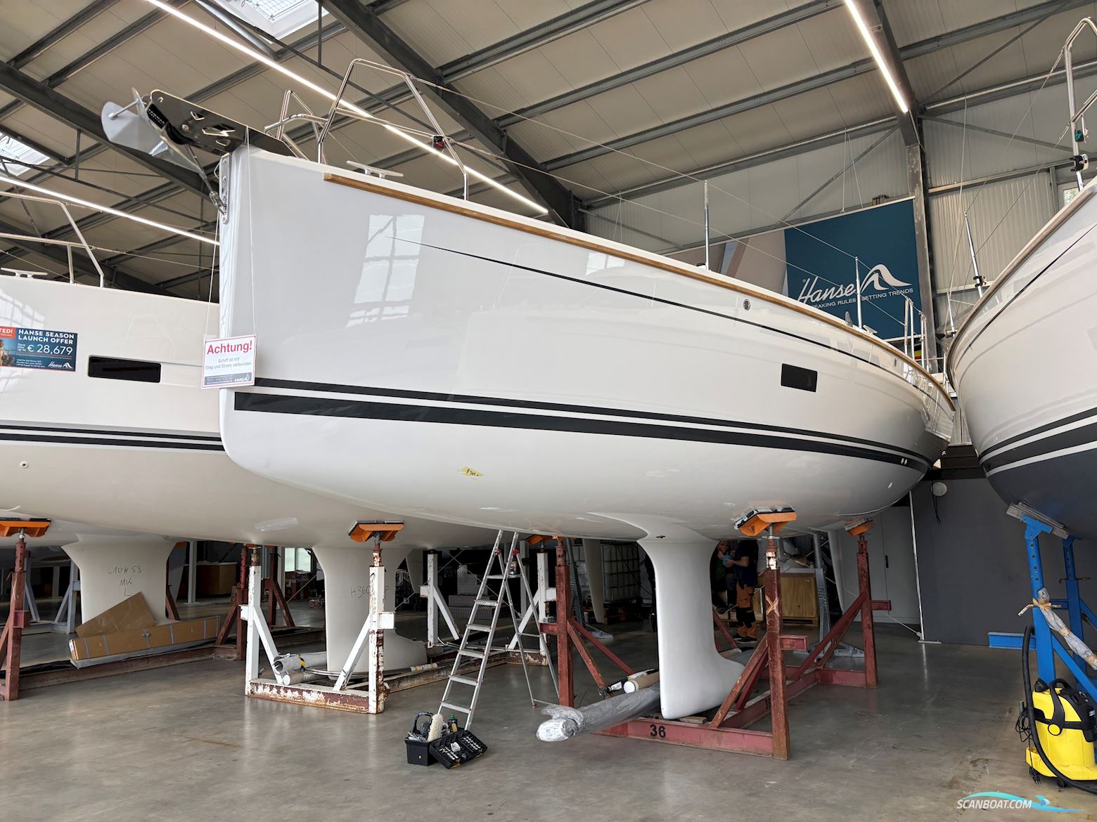 Hanse 348
