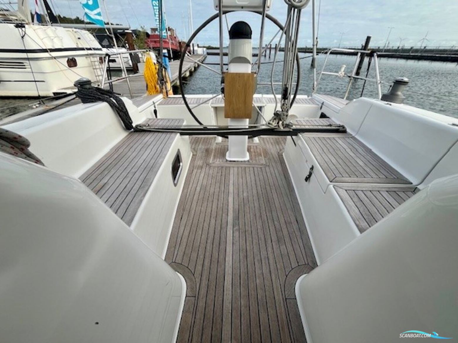 Hanse 350