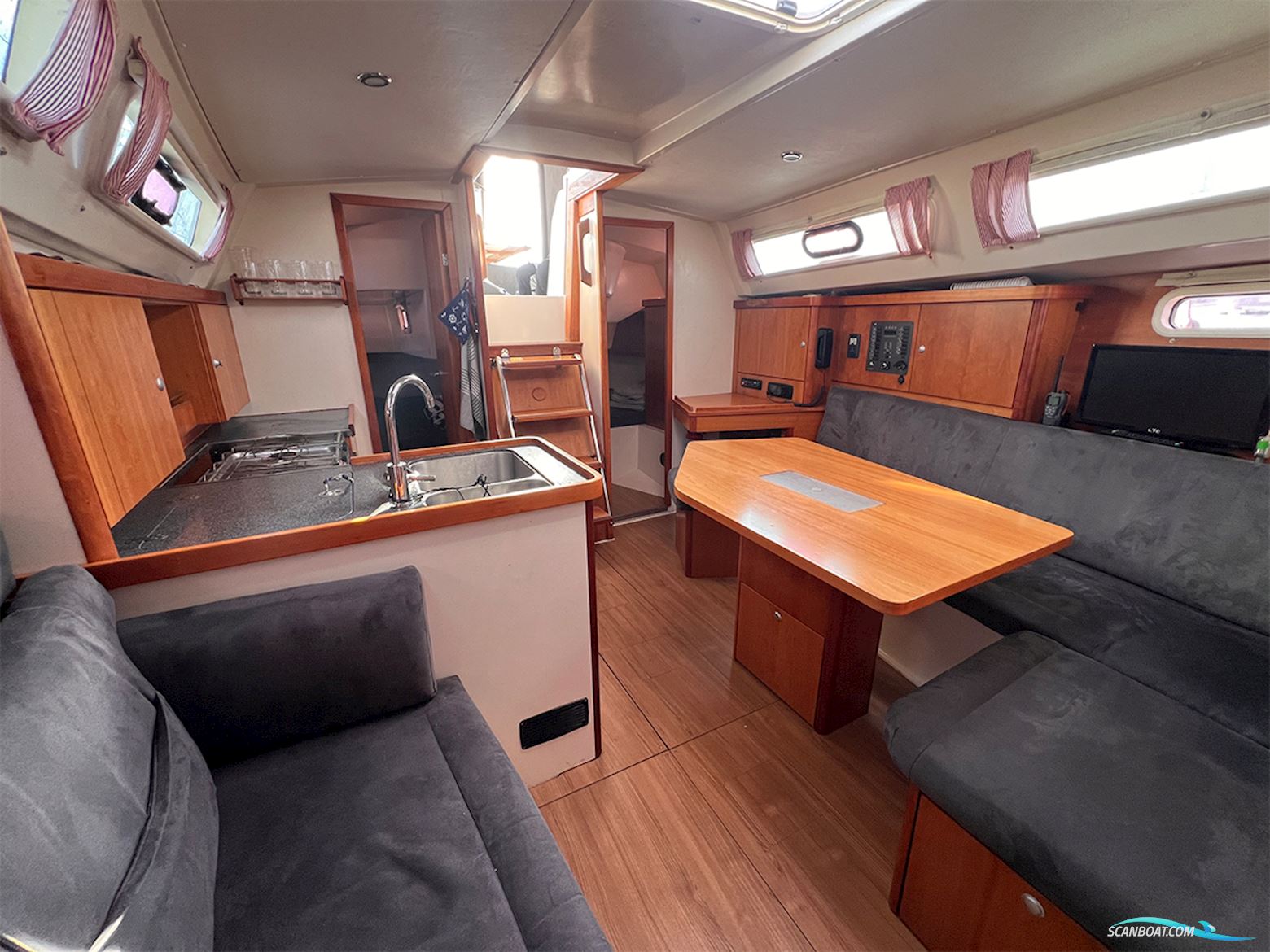 Hanse 350