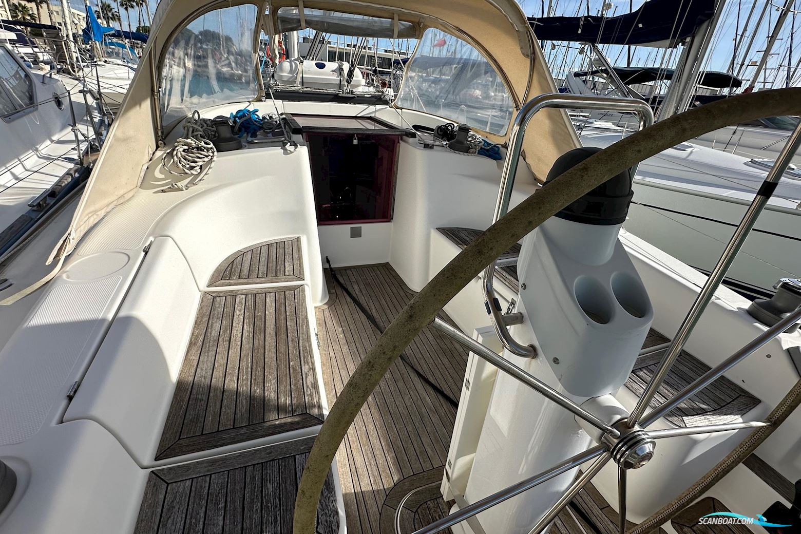Hanse 370