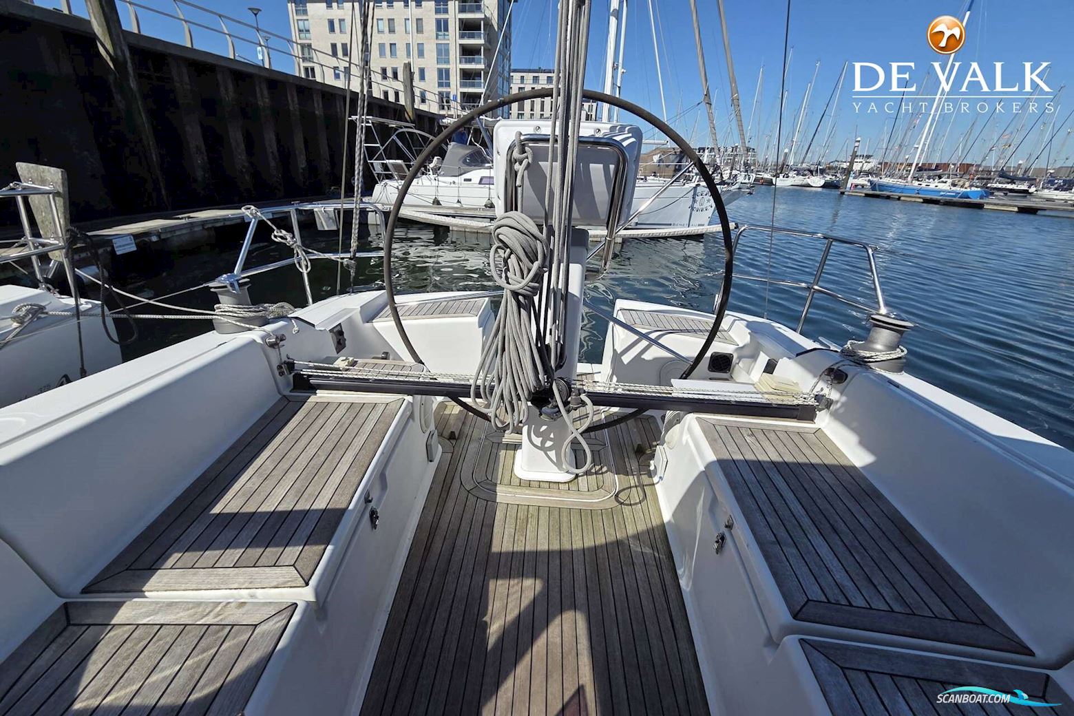 Hanse 370