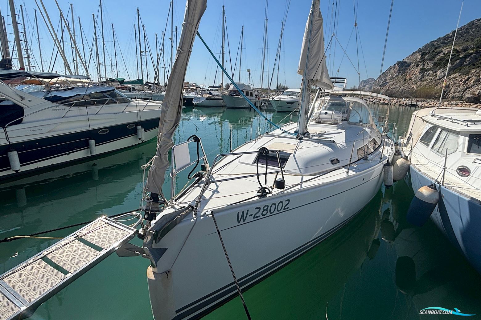 Hanse 370