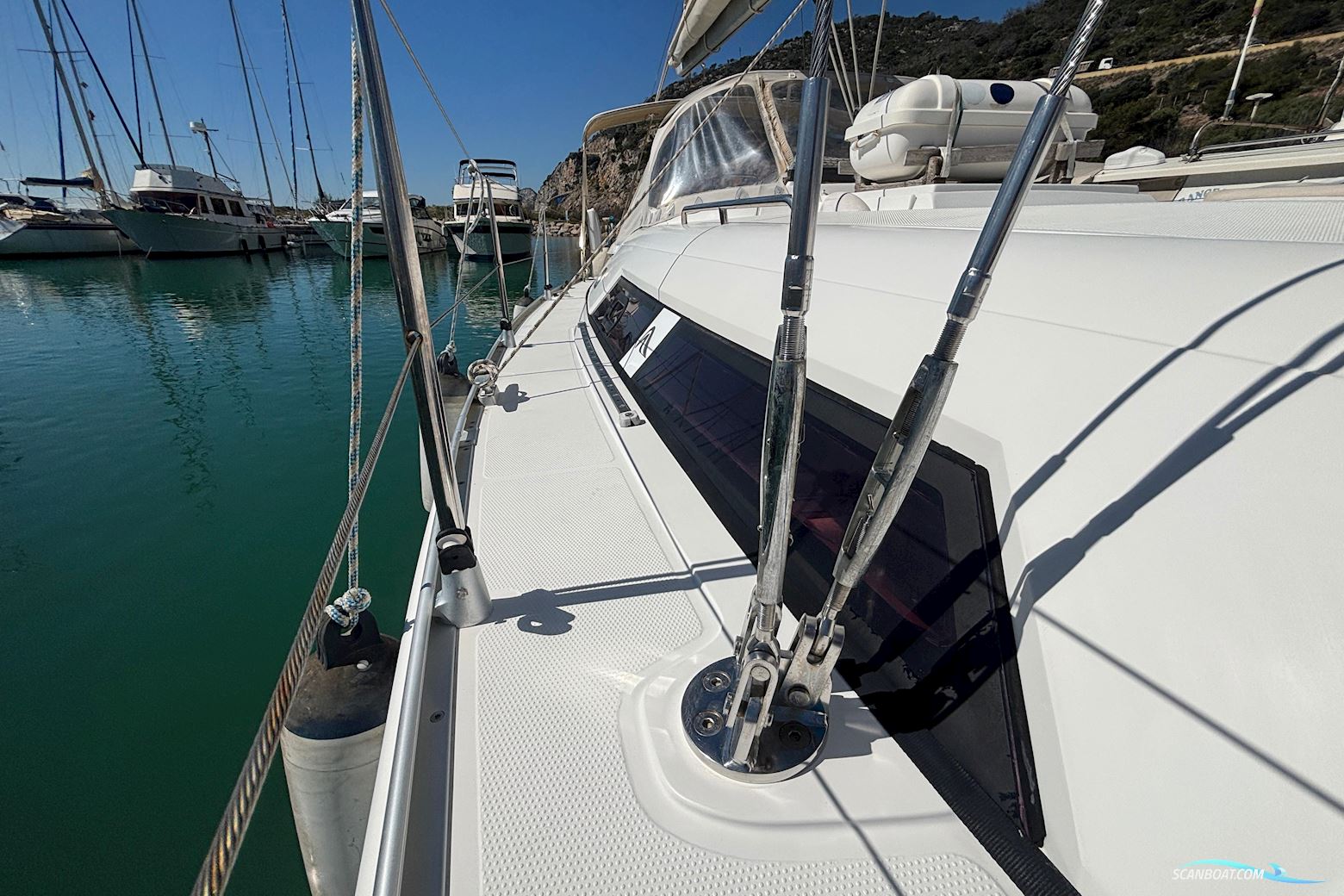 Hanse 370