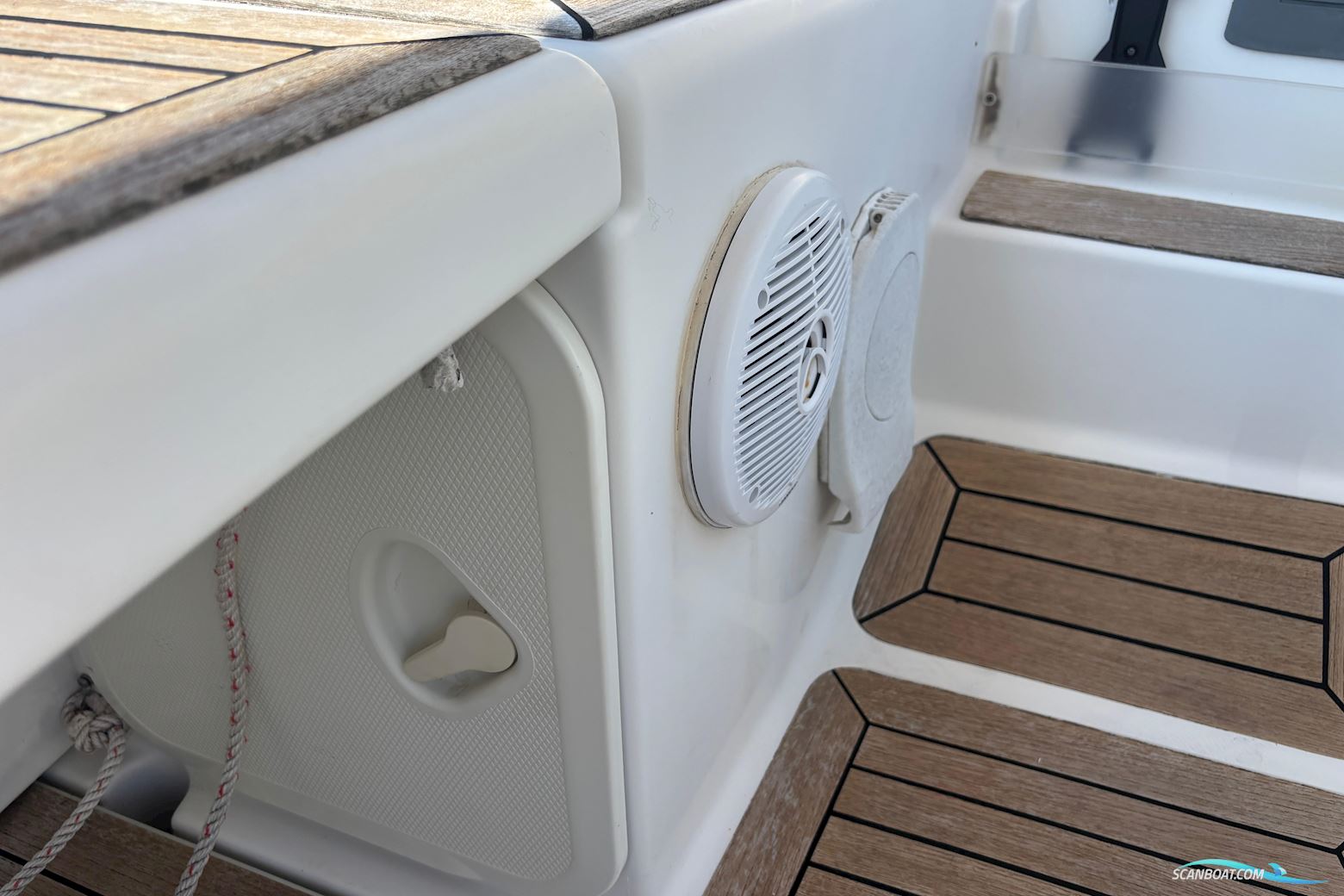Hanse 370