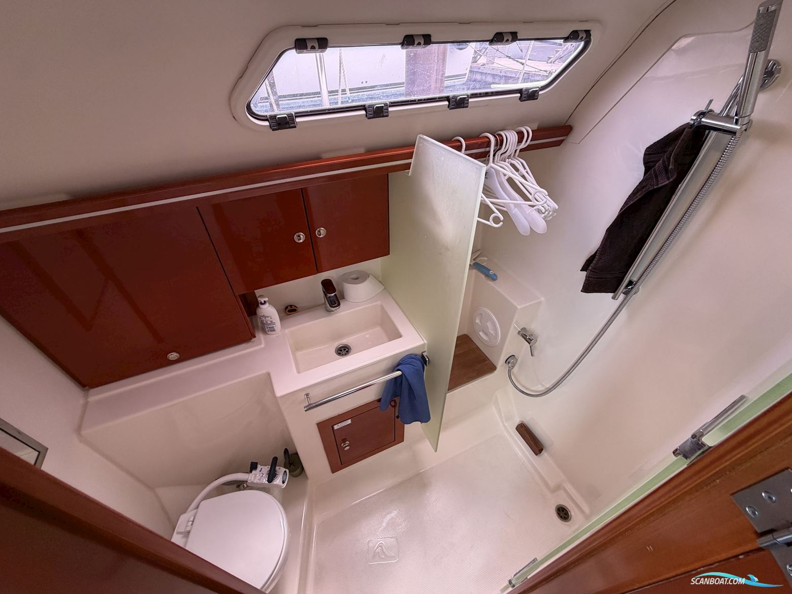 Hanse 370e