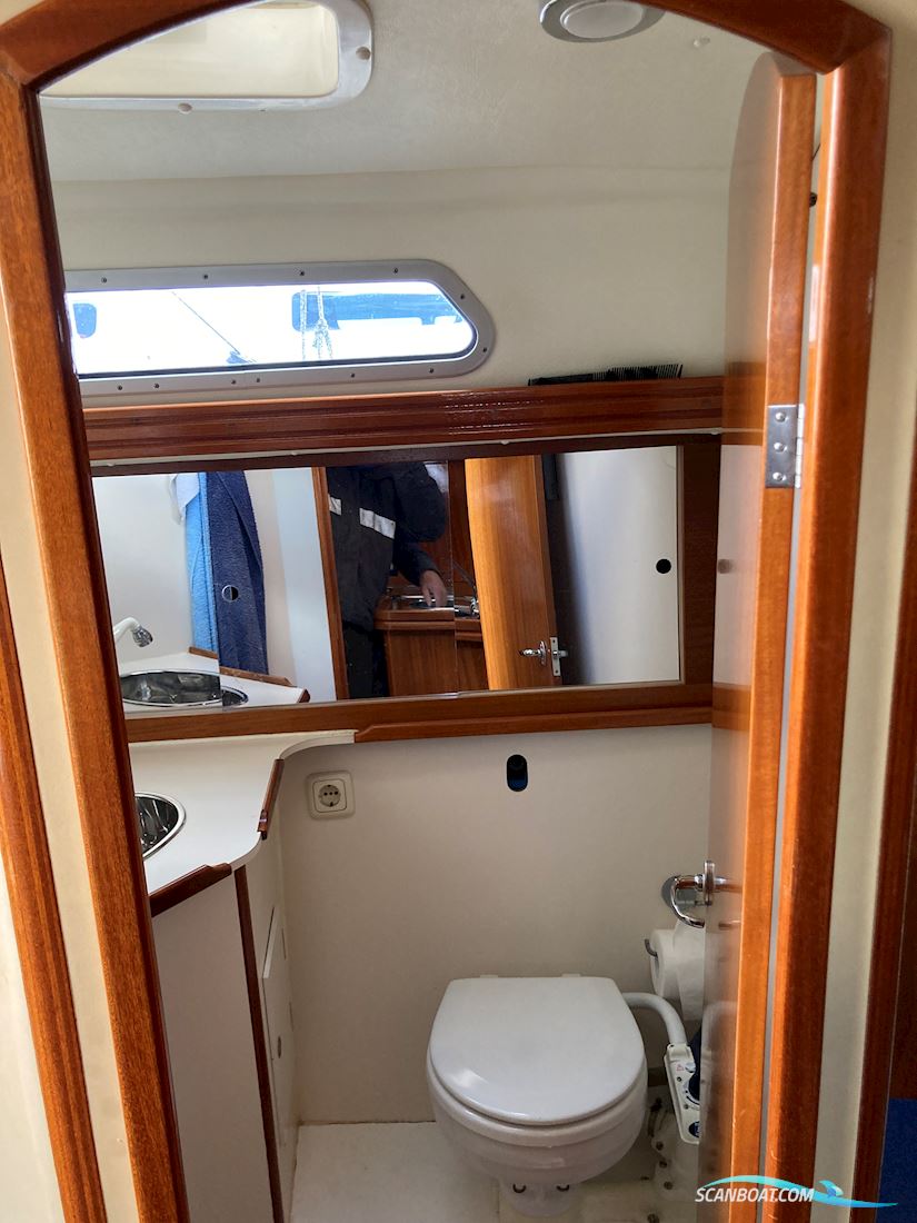 Hanse 371