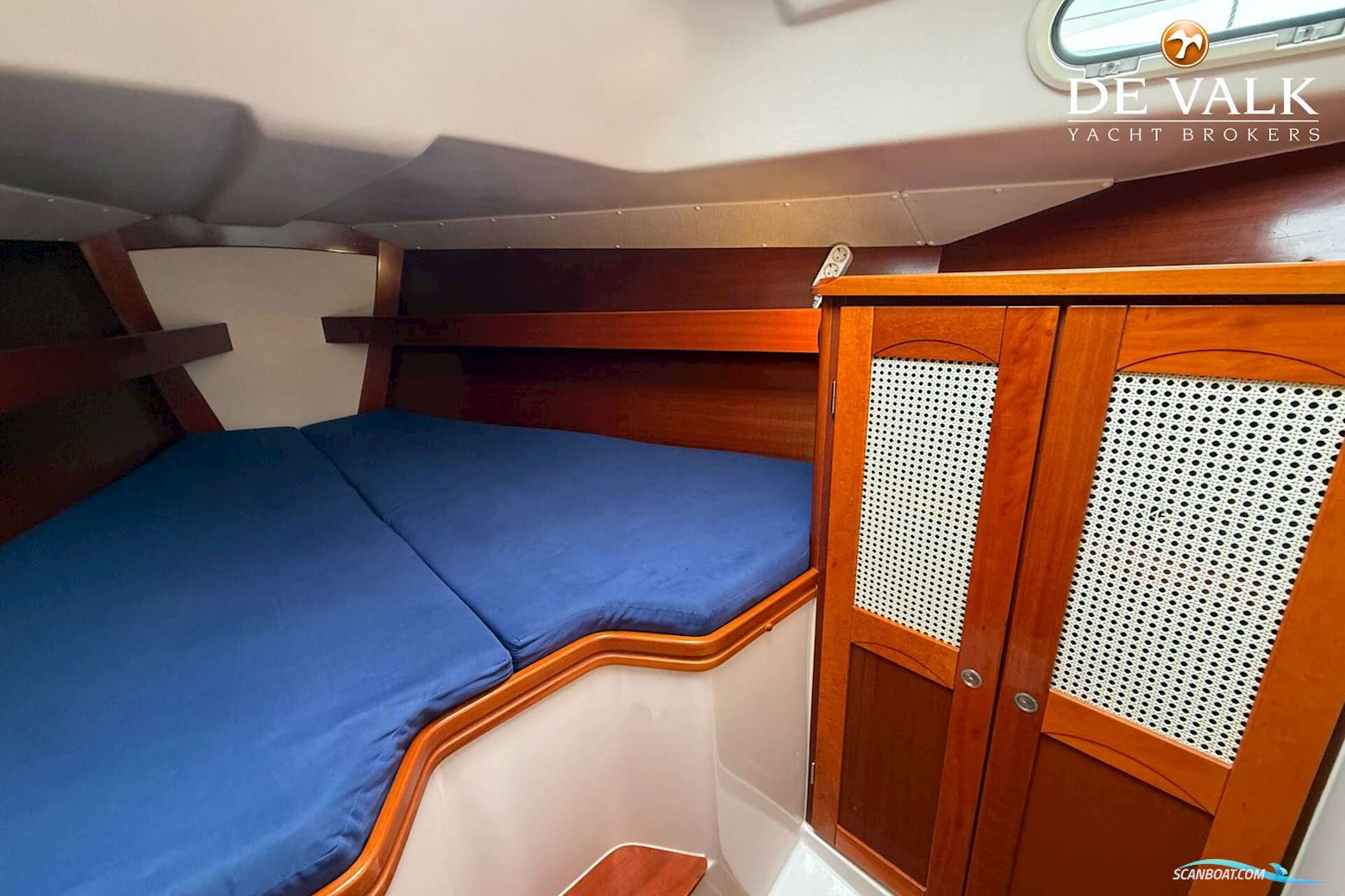 Hanse 371