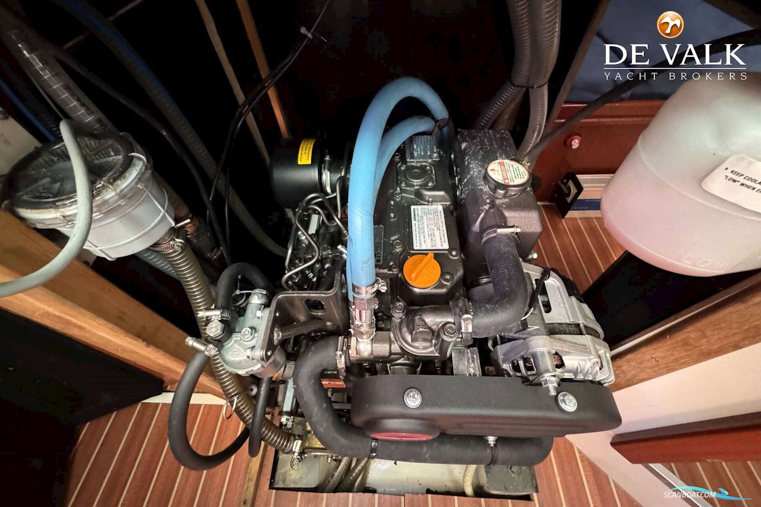 Hanse 371