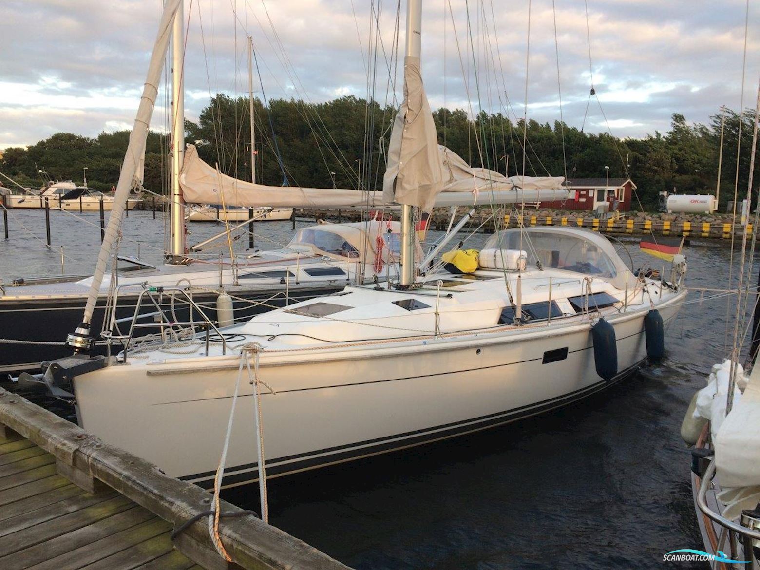 Hanse 375