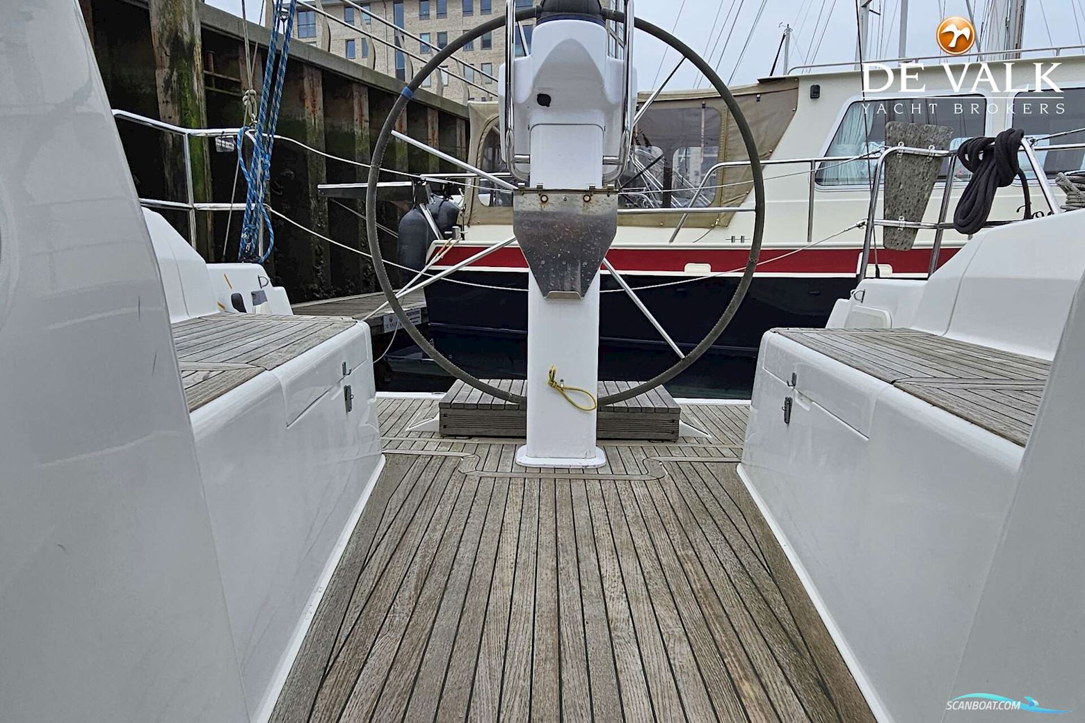 Hanse 375