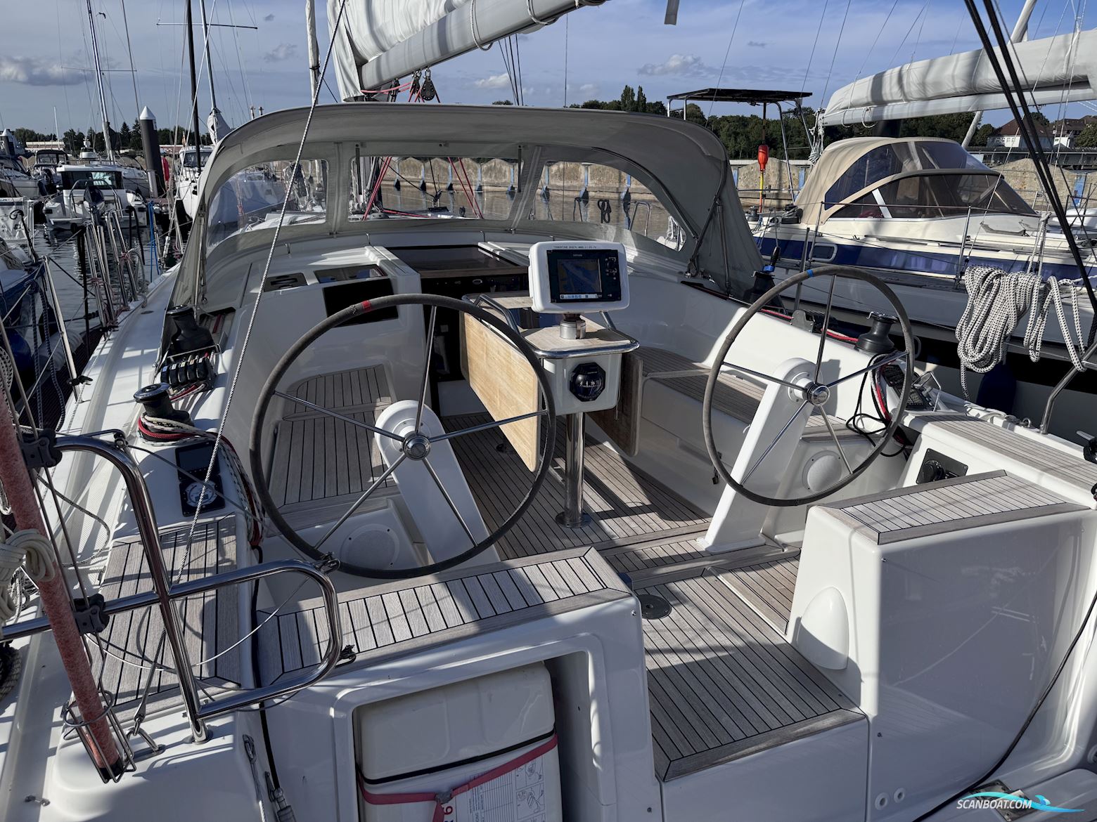 Hanse 385