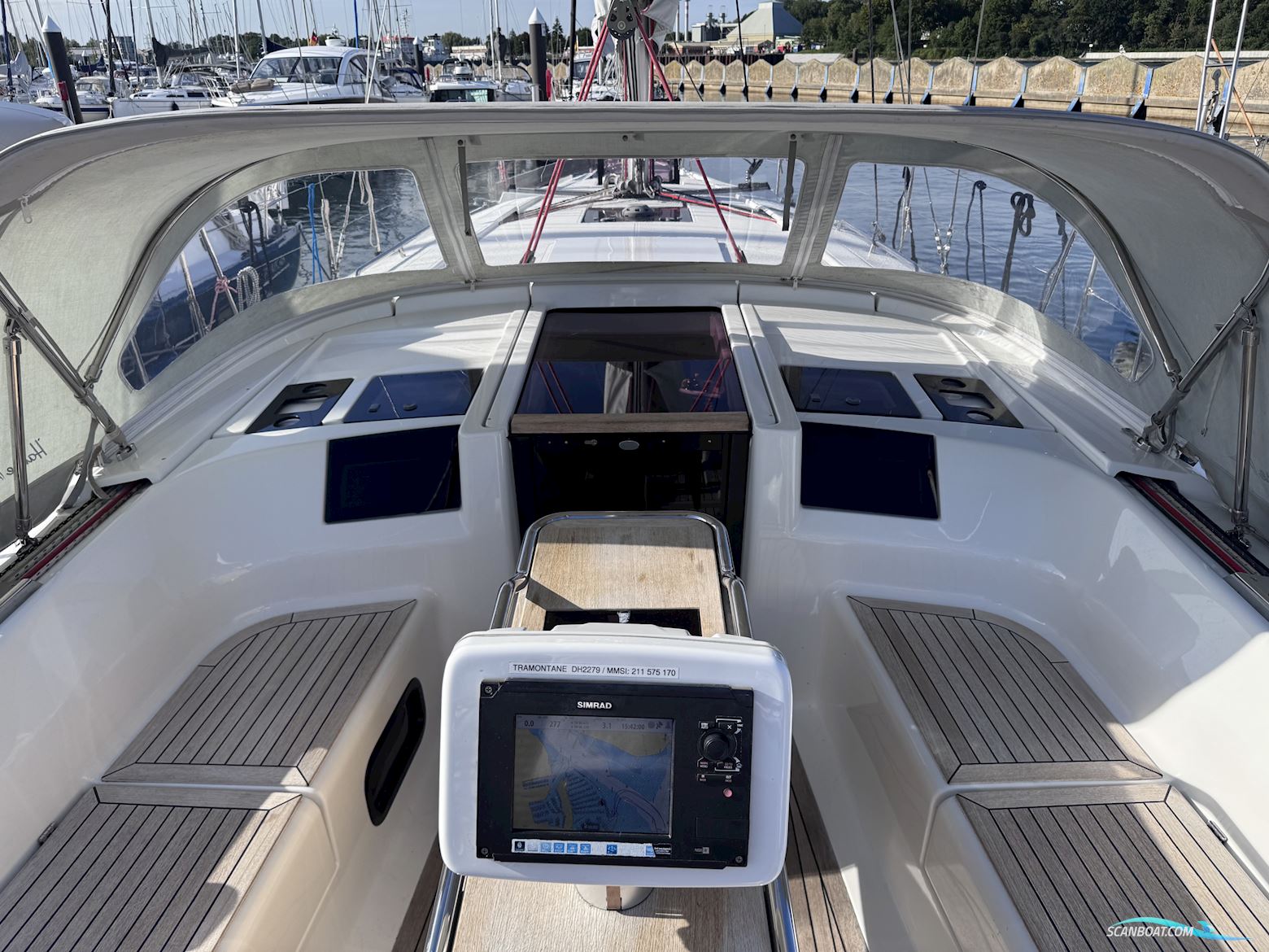Hanse 385