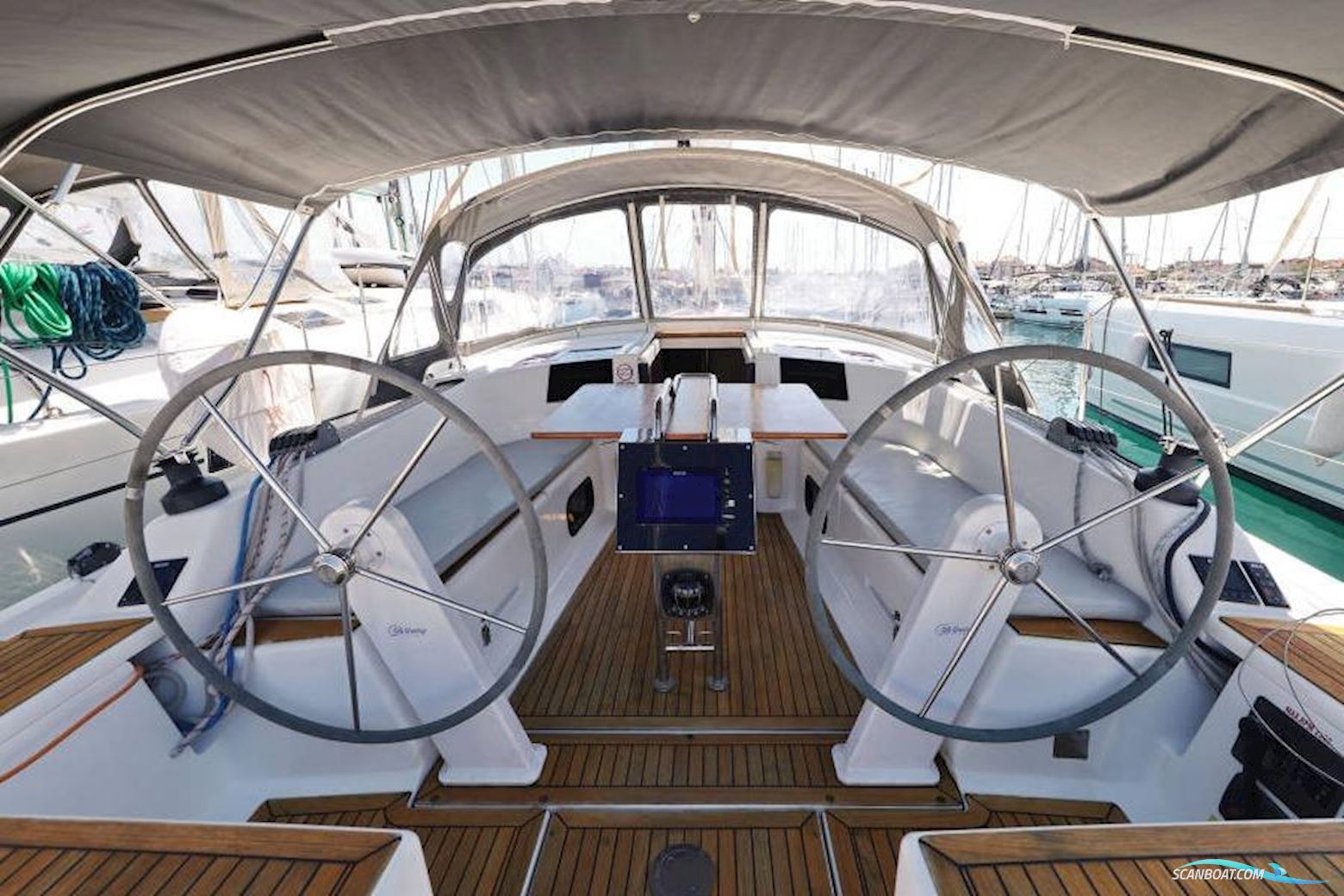 Hanse 385