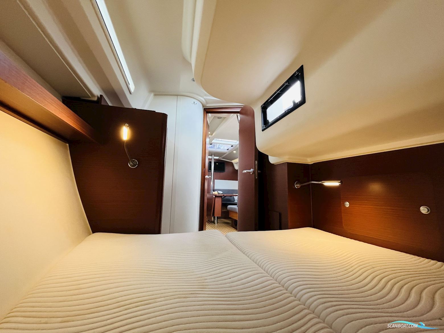Hanse 388