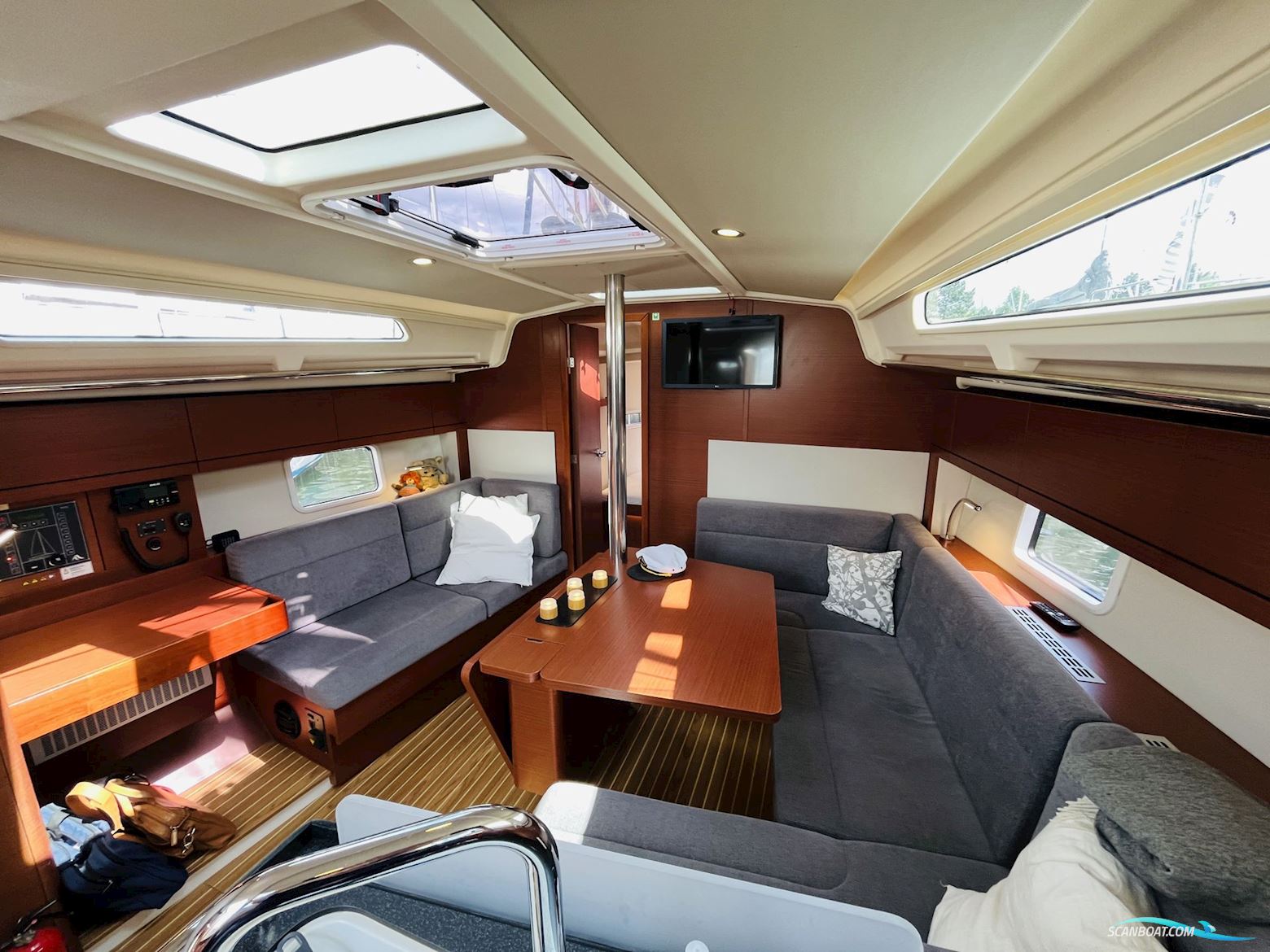 Hanse 388