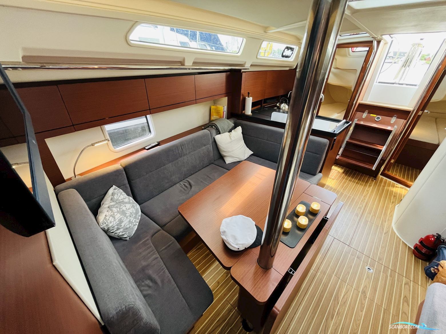 Hanse 388
