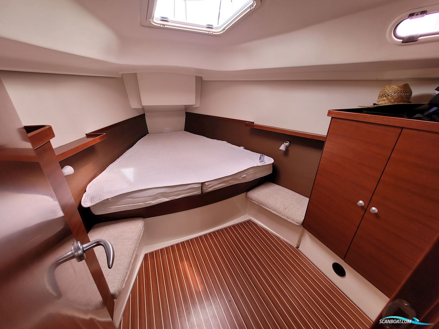 Hanse 400