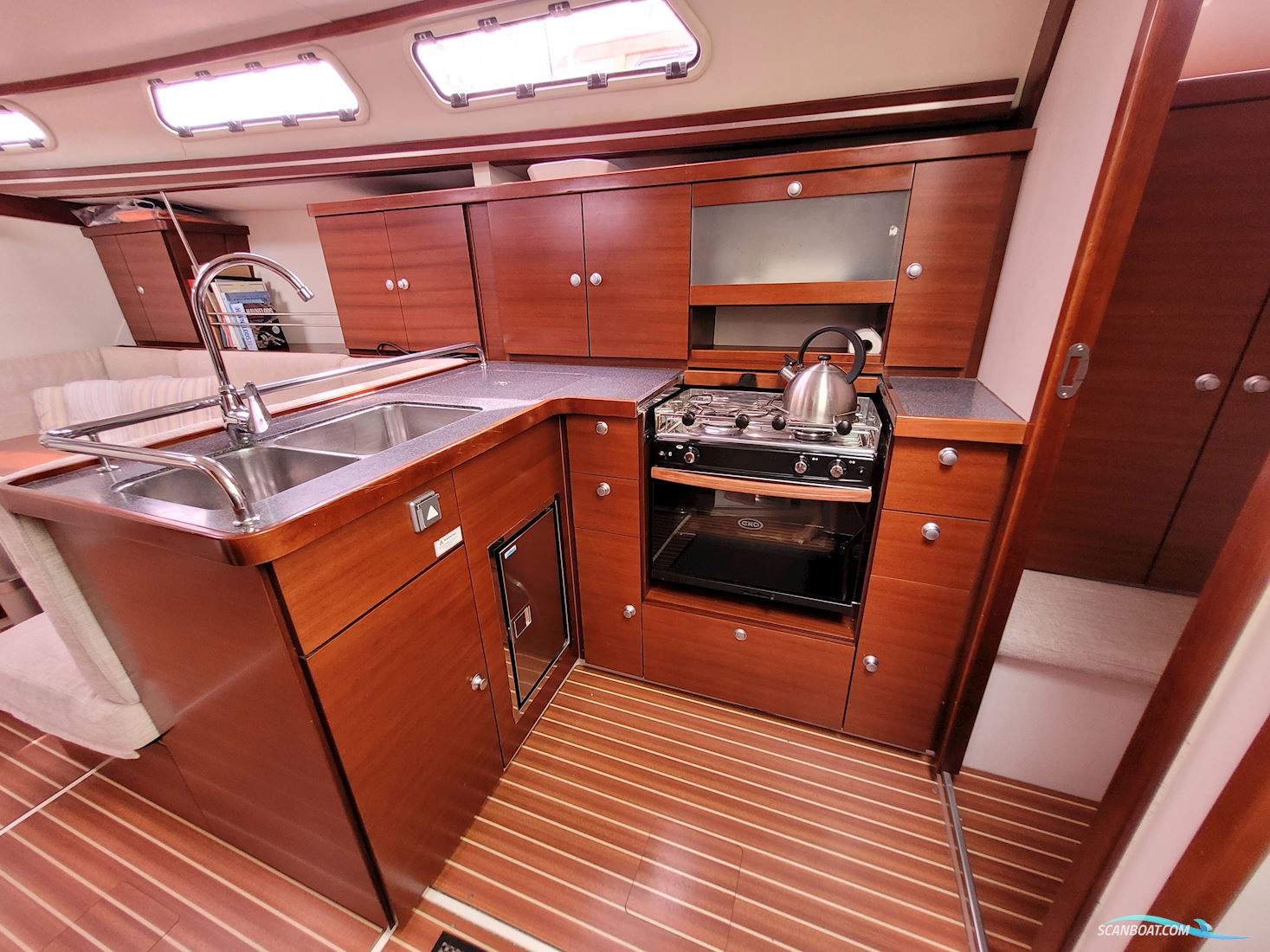 Hanse 400