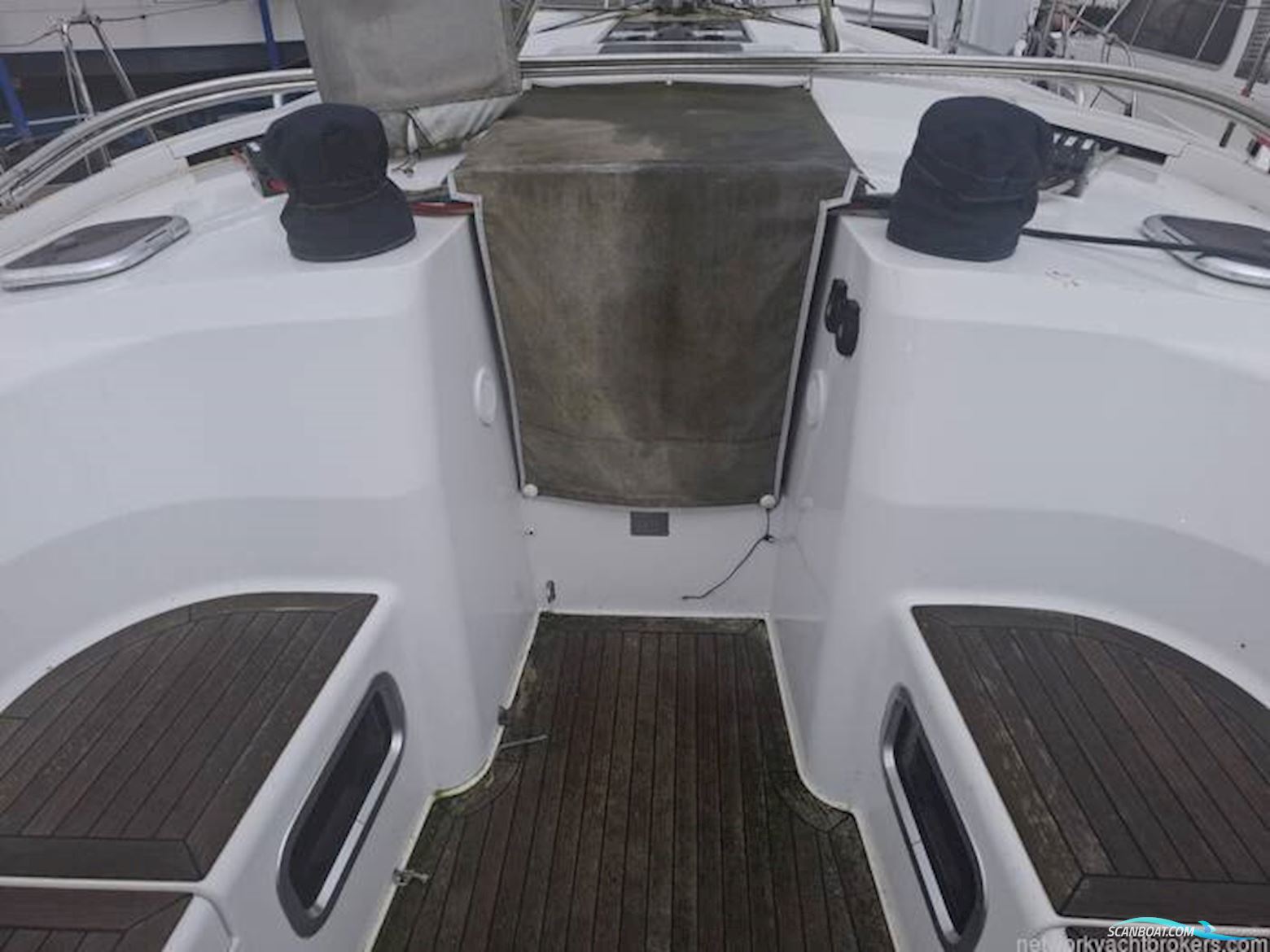 Hanse 400