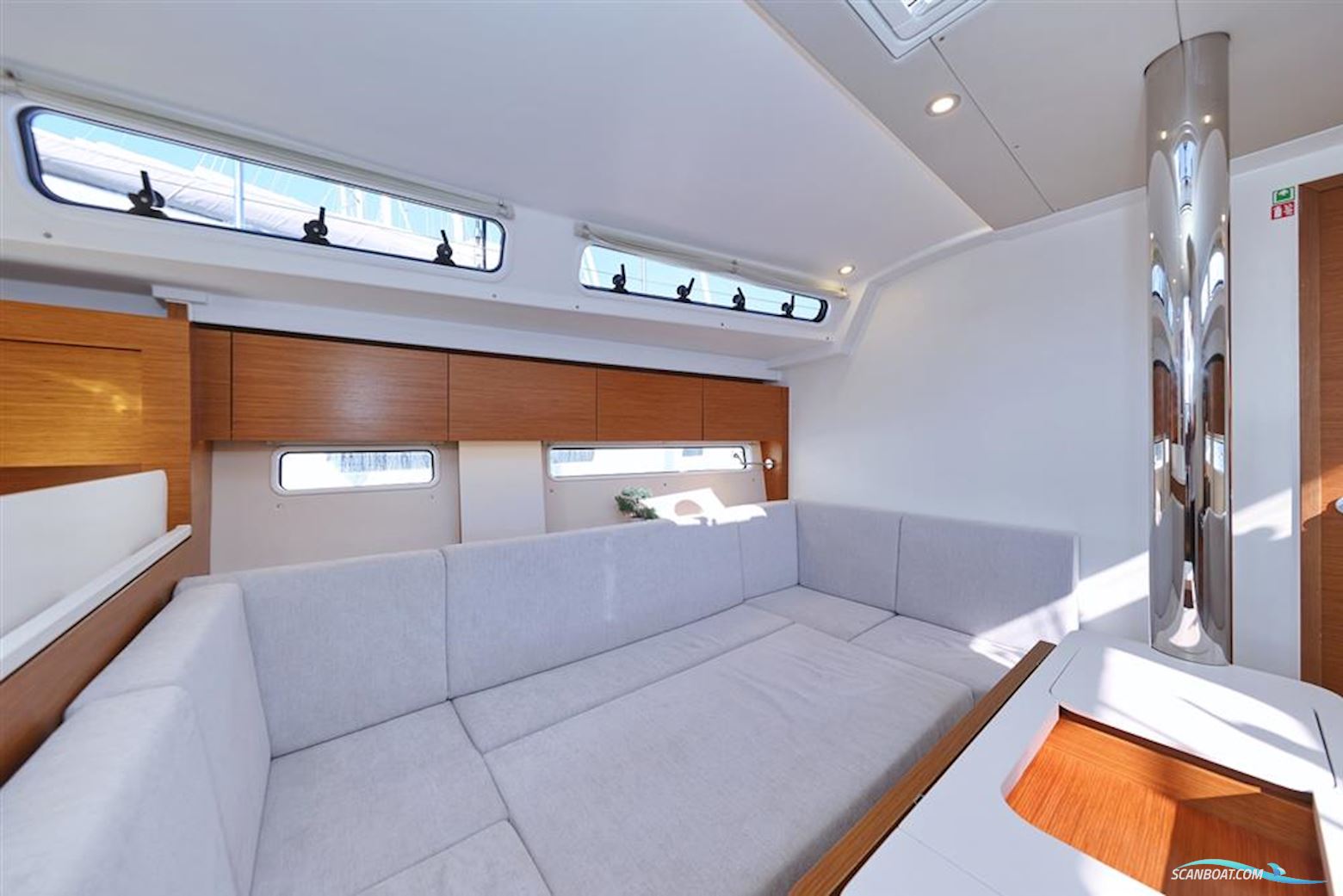 Hanse 410