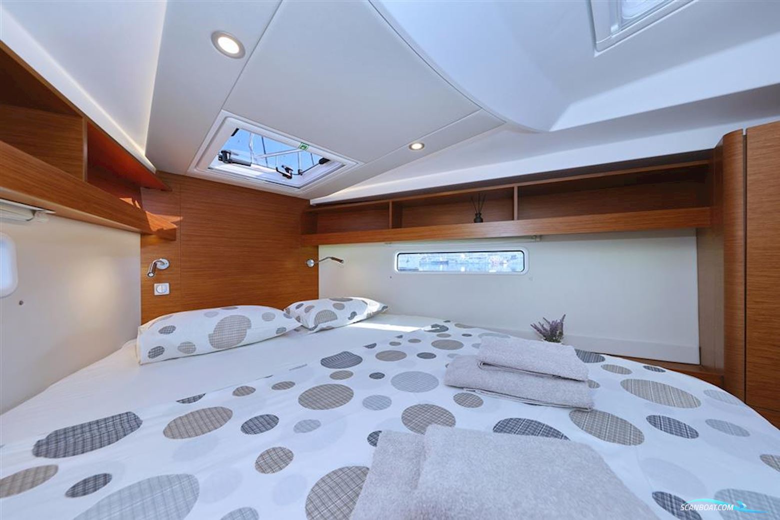Hanse 410