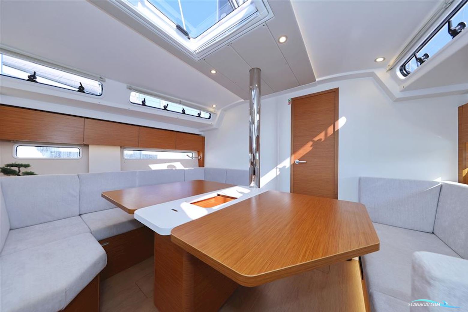 Hanse 410