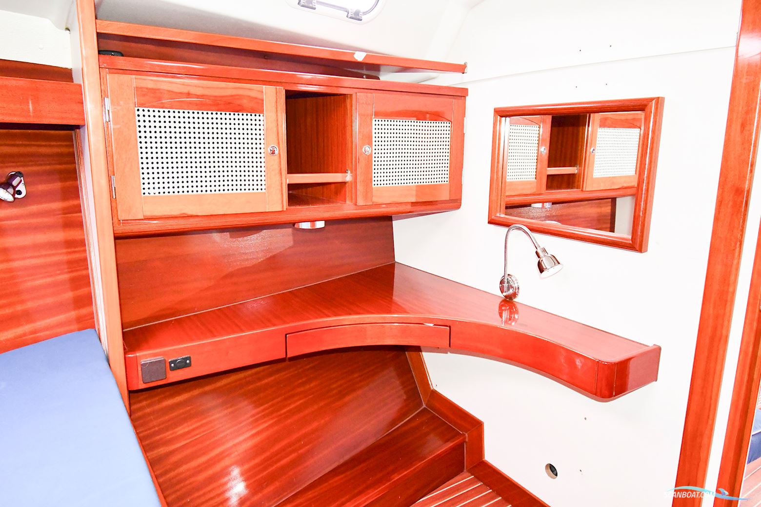 Hanse 411