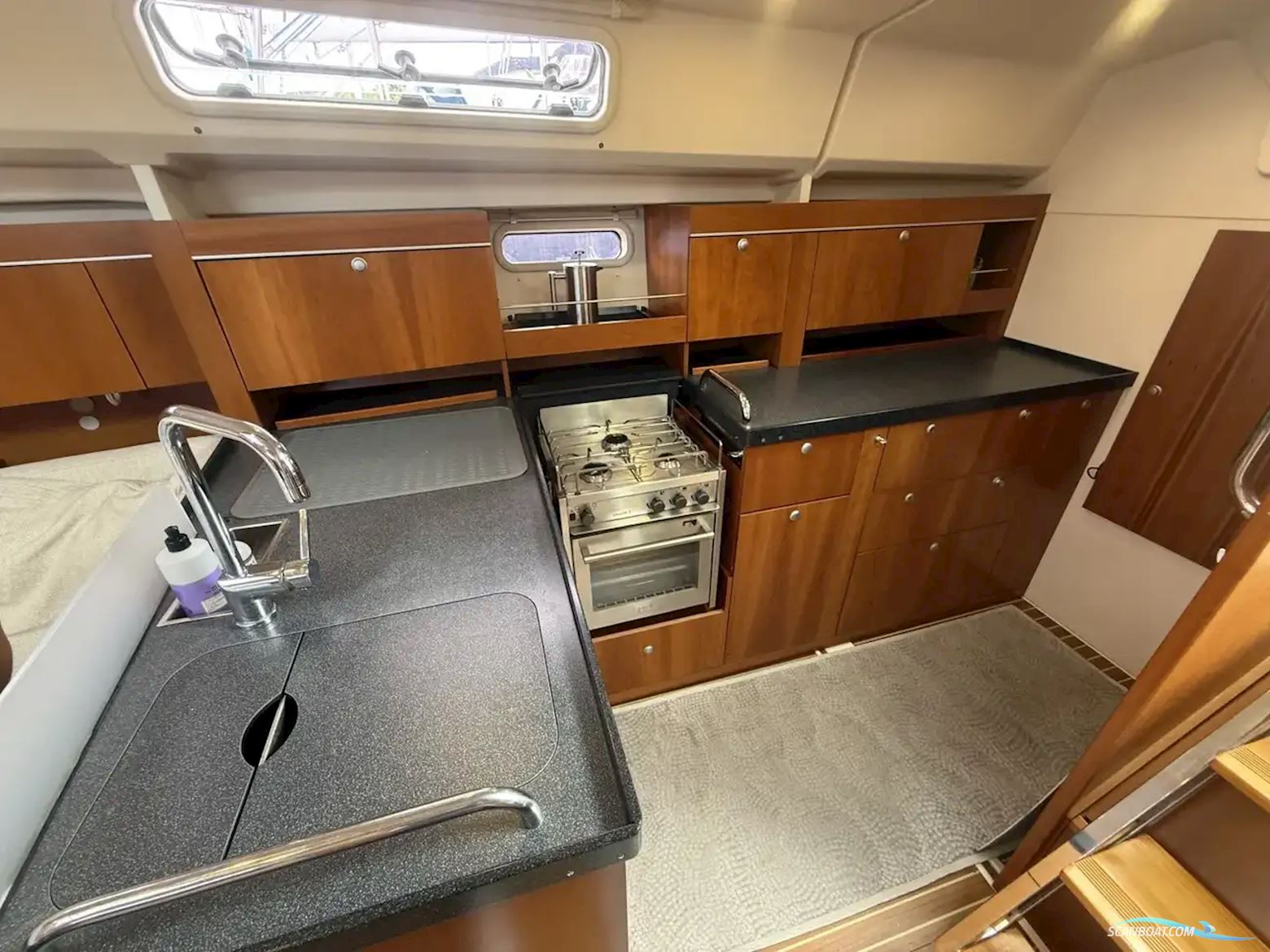 Hanse 415