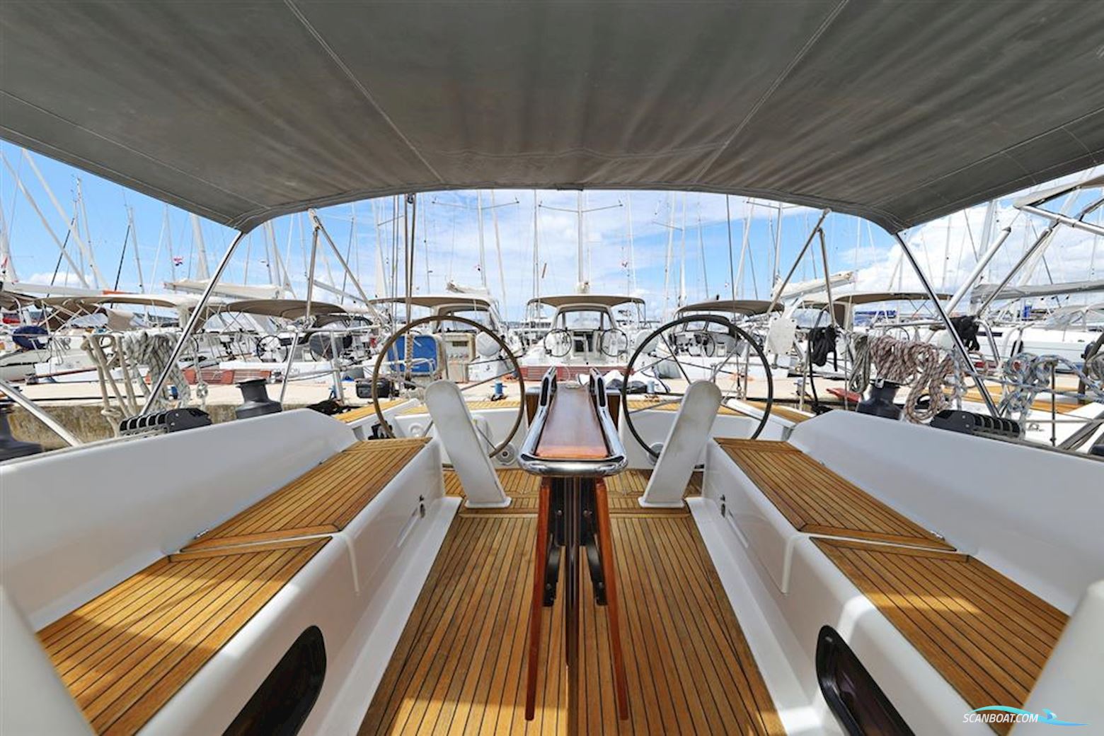 Hanse 415
