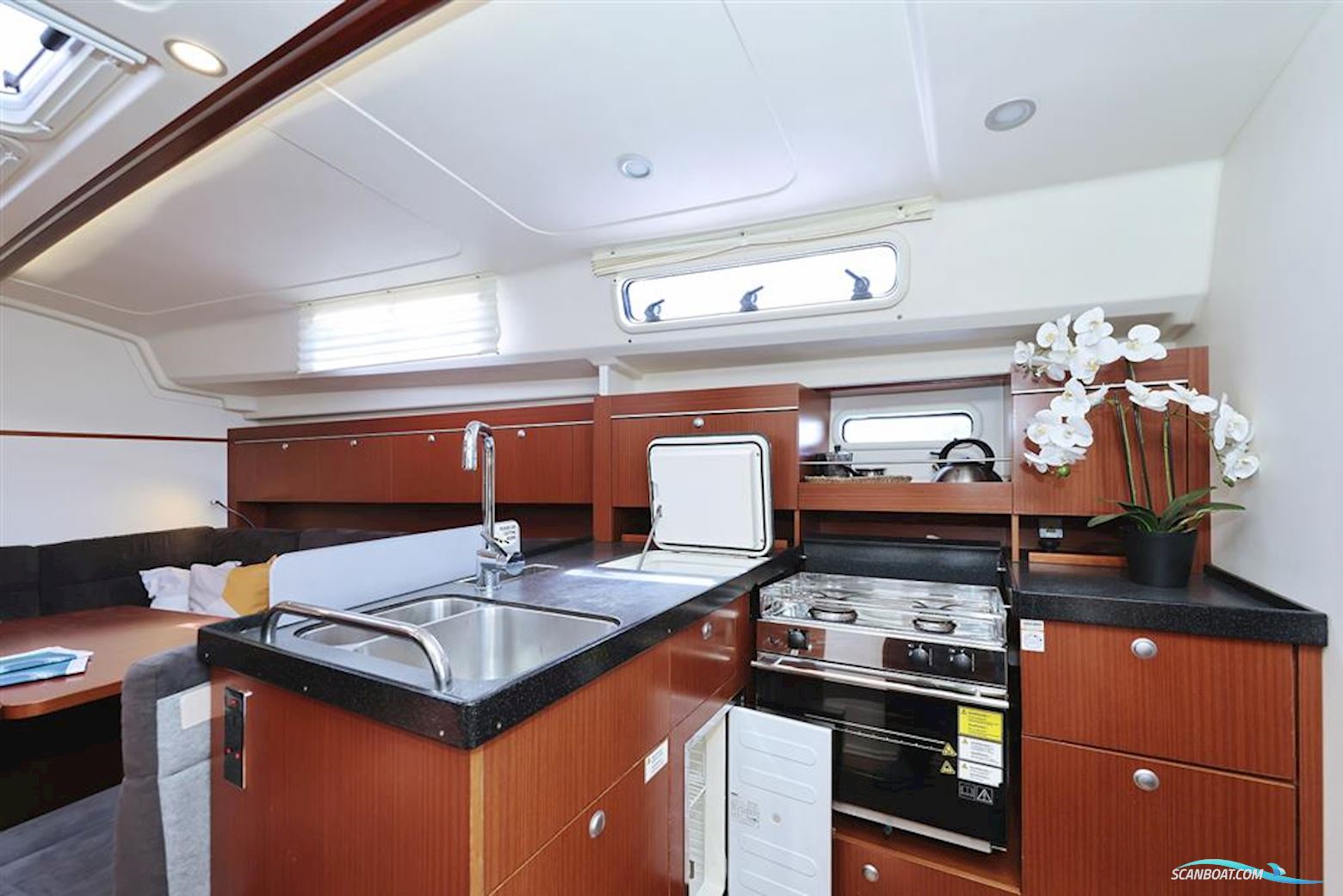 Hanse 415