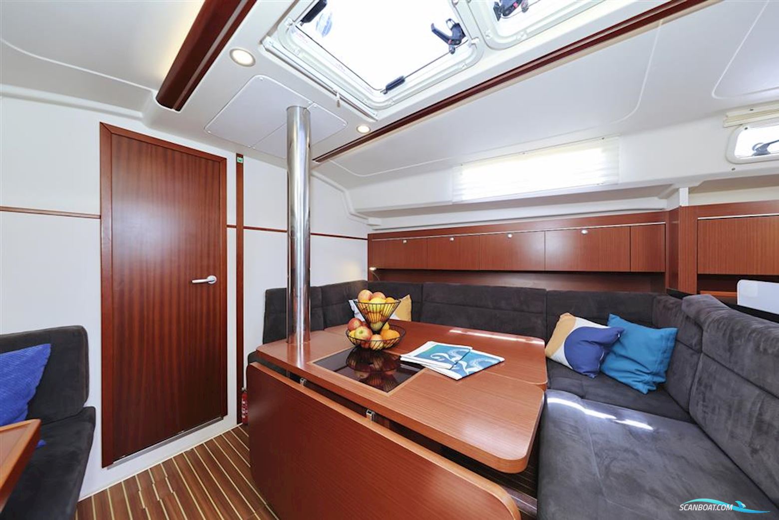 Hanse 415