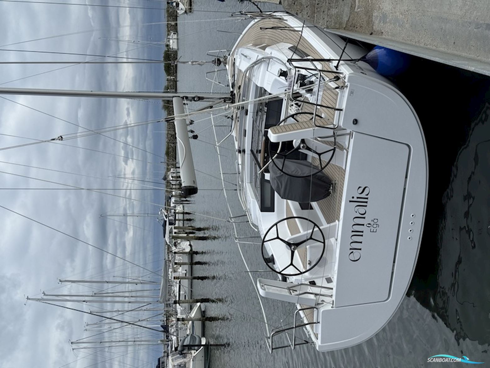 Hanse 418