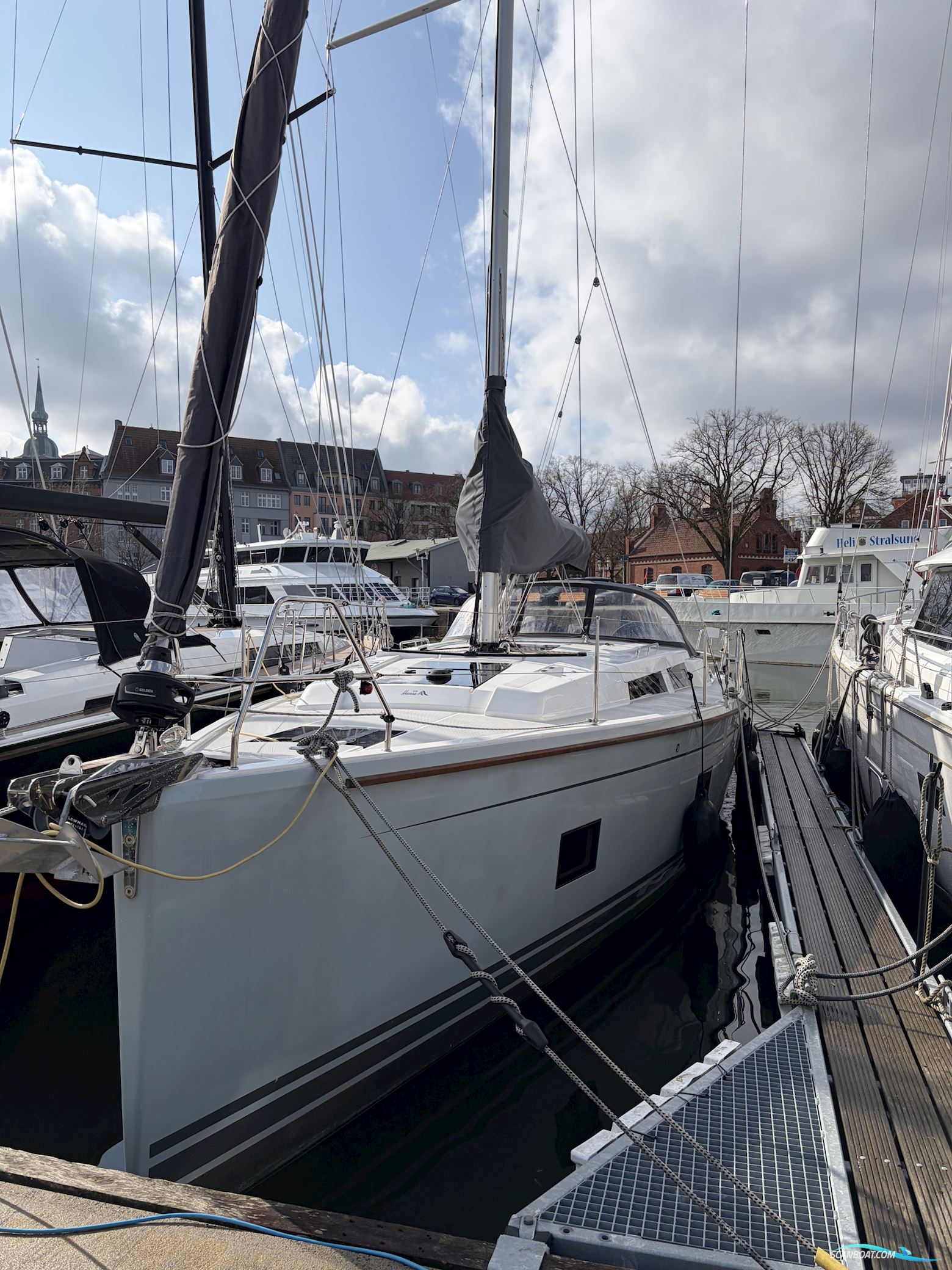 Hanse 418