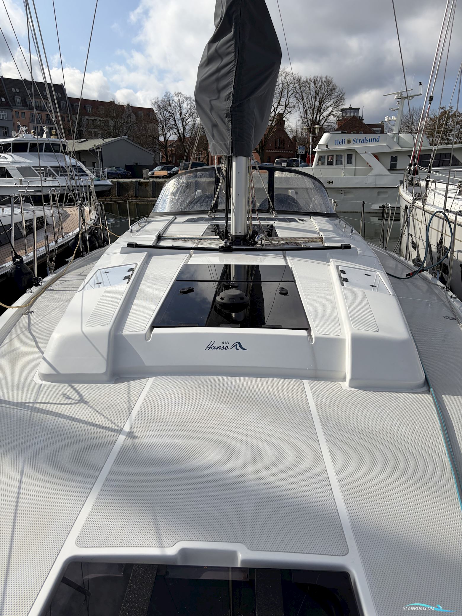 Hanse 418