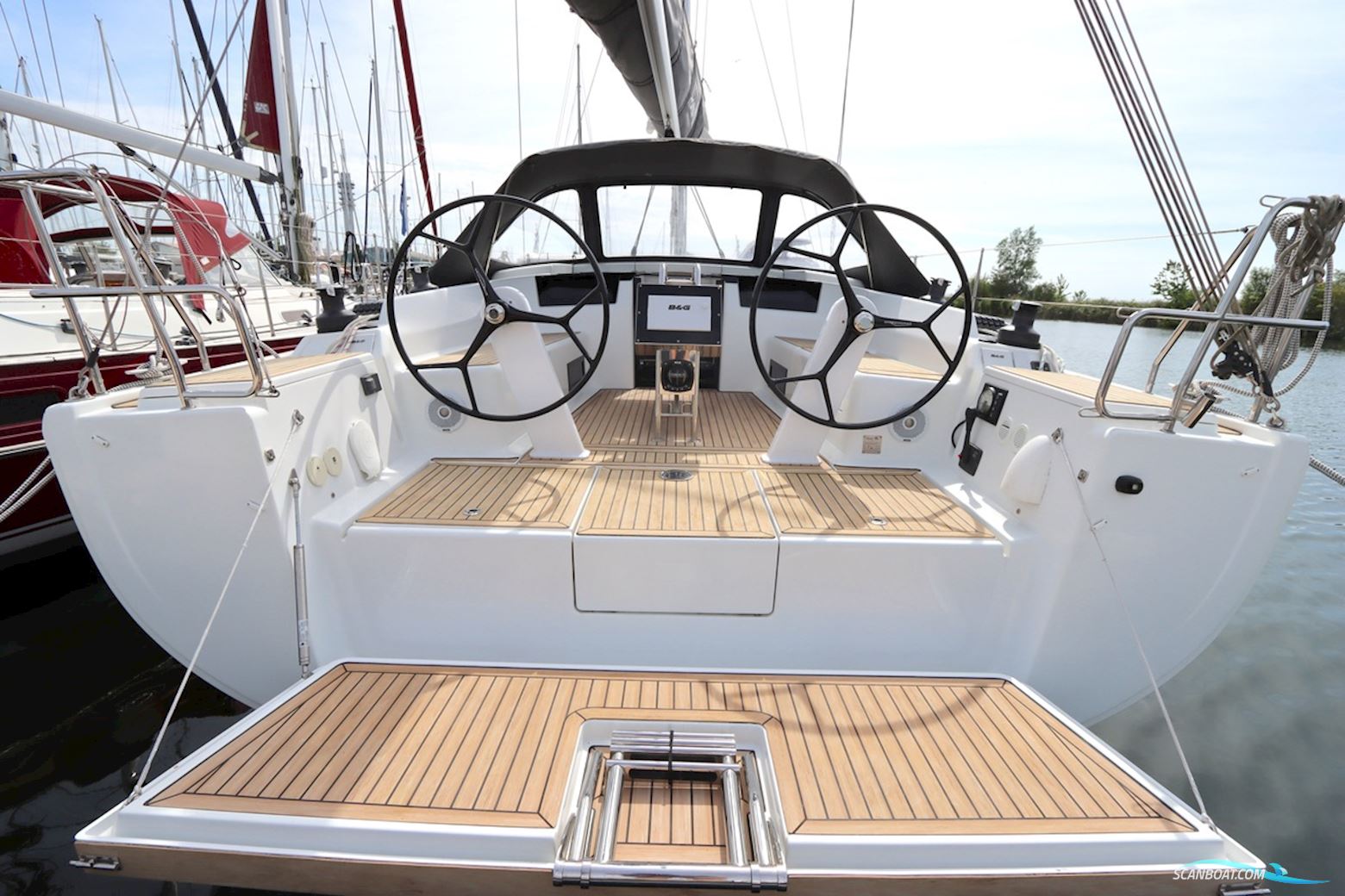 Hanse 418