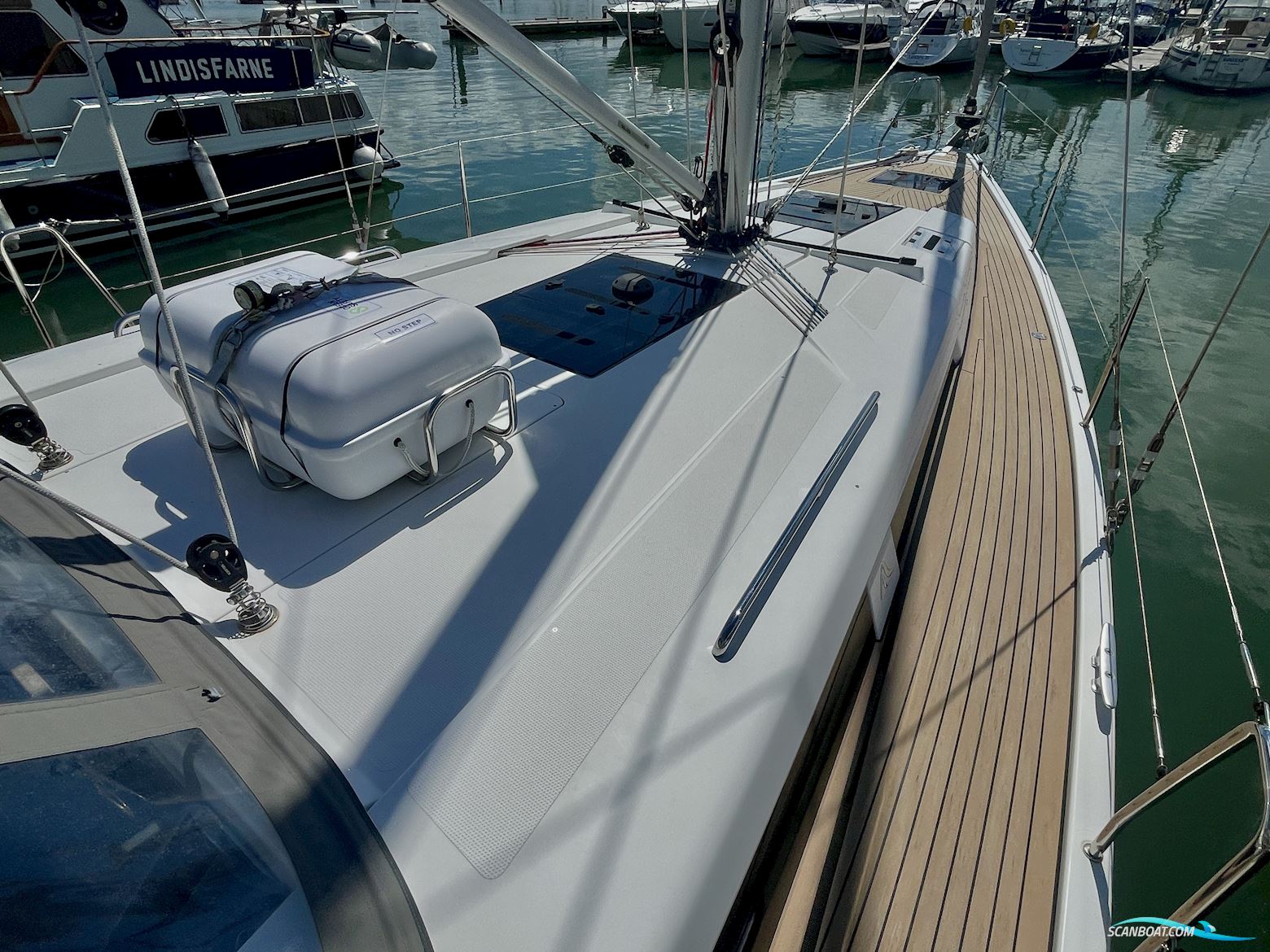 Hanse 418