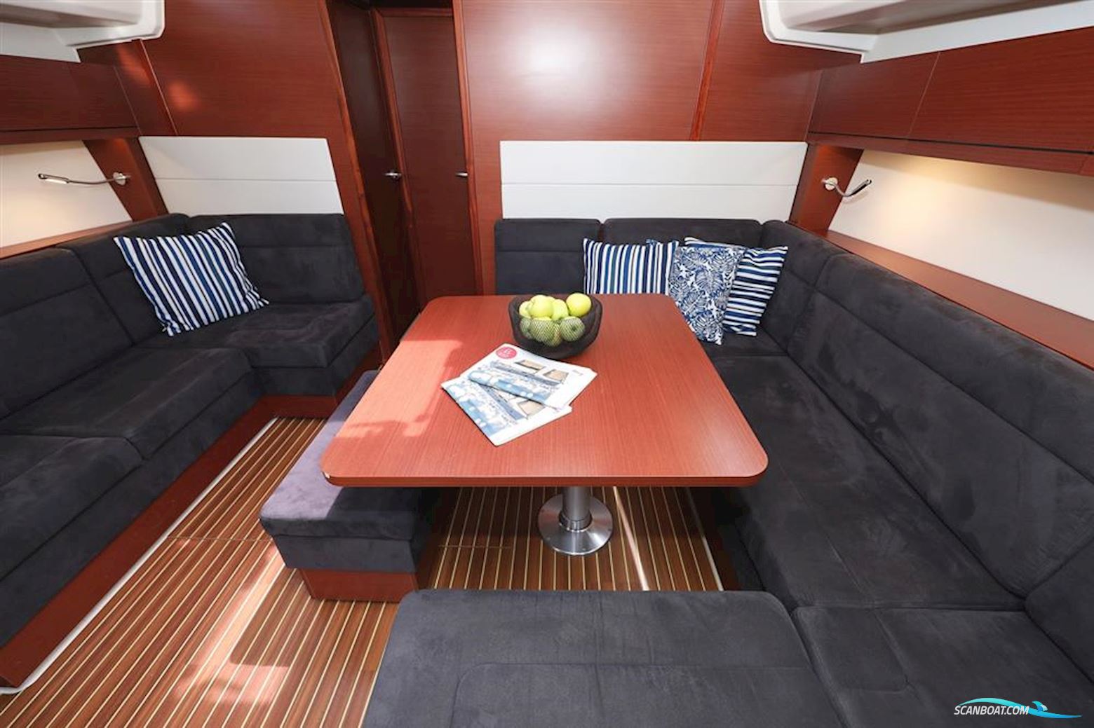 Hanse 458