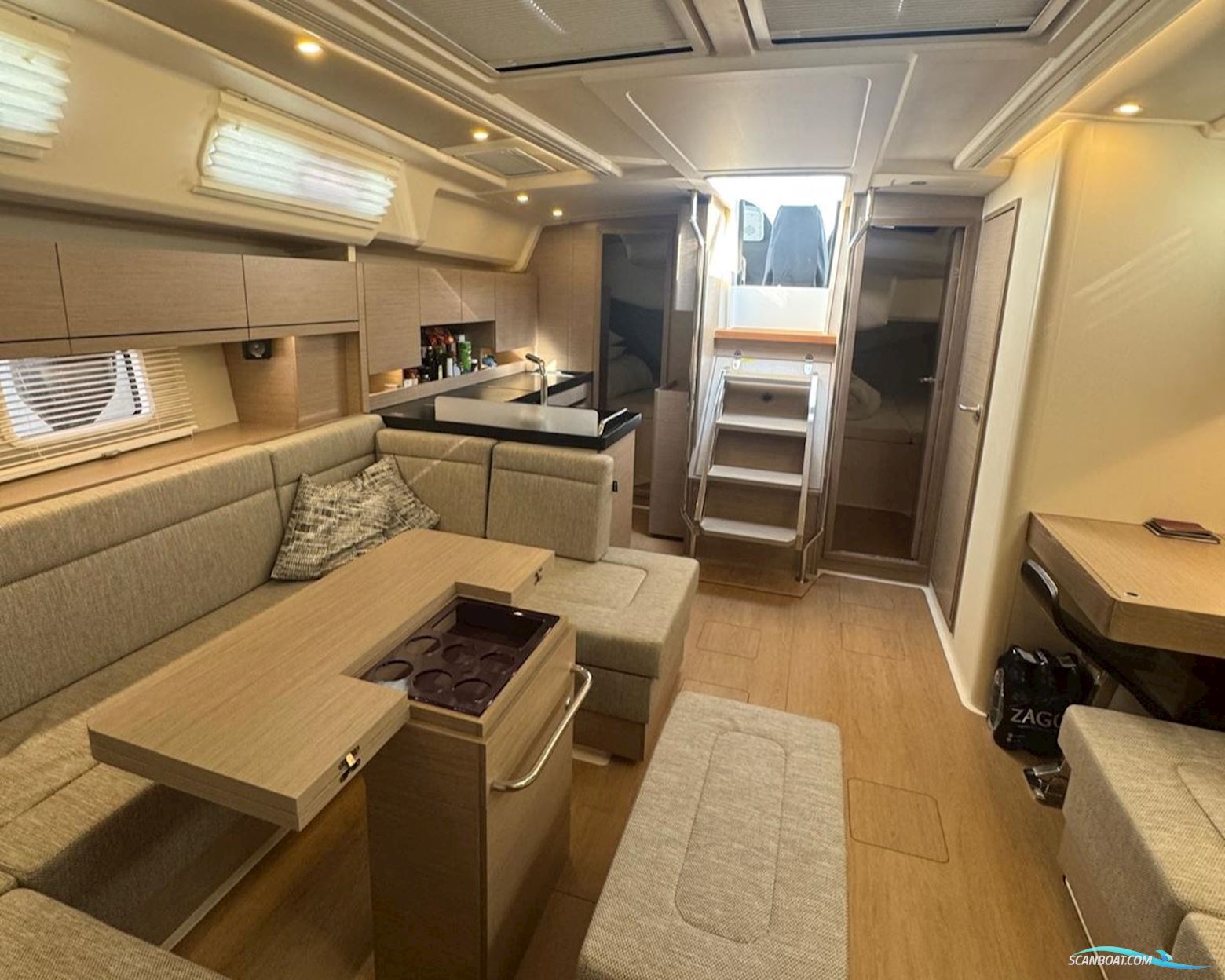Hanse 458