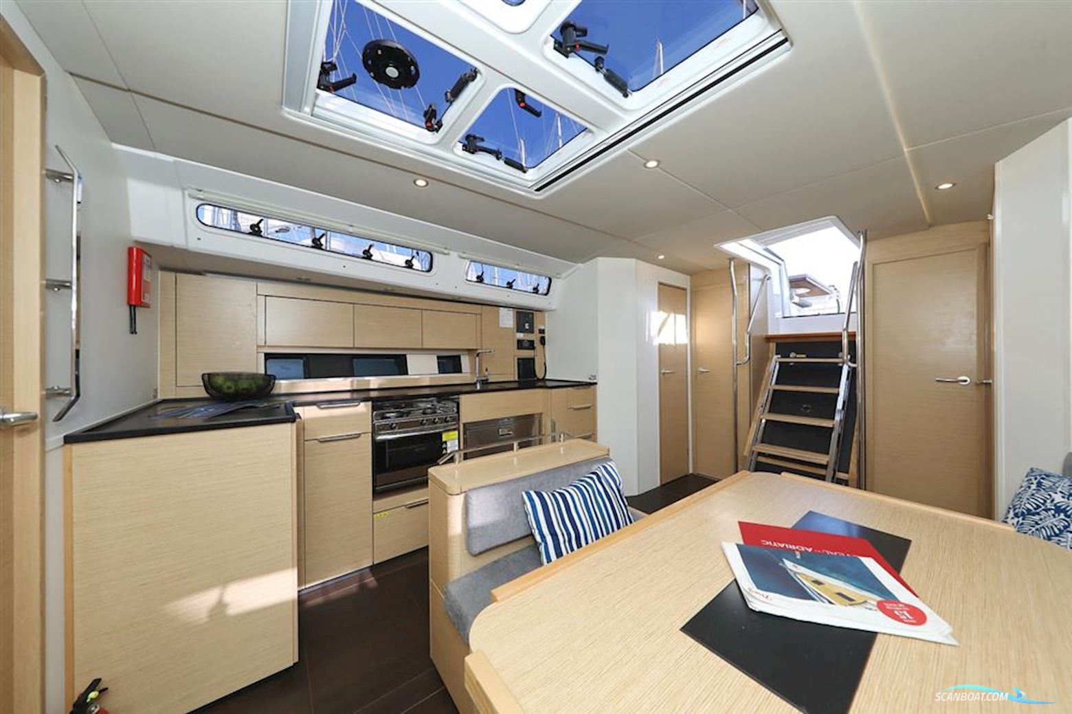 Hanse 460