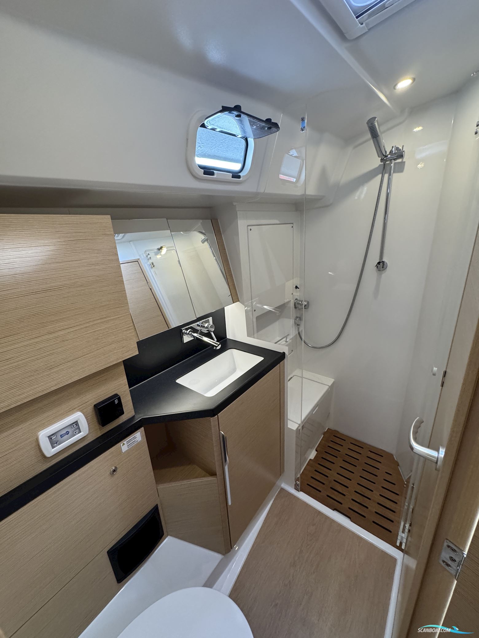 Hanse 460