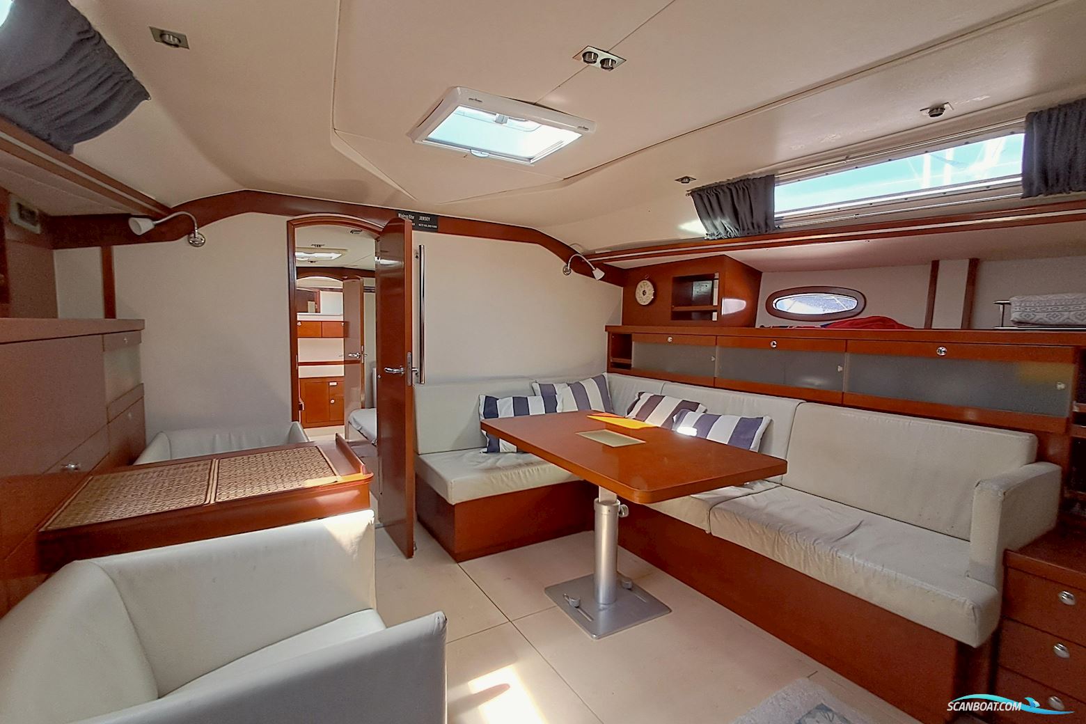 Hanse 461